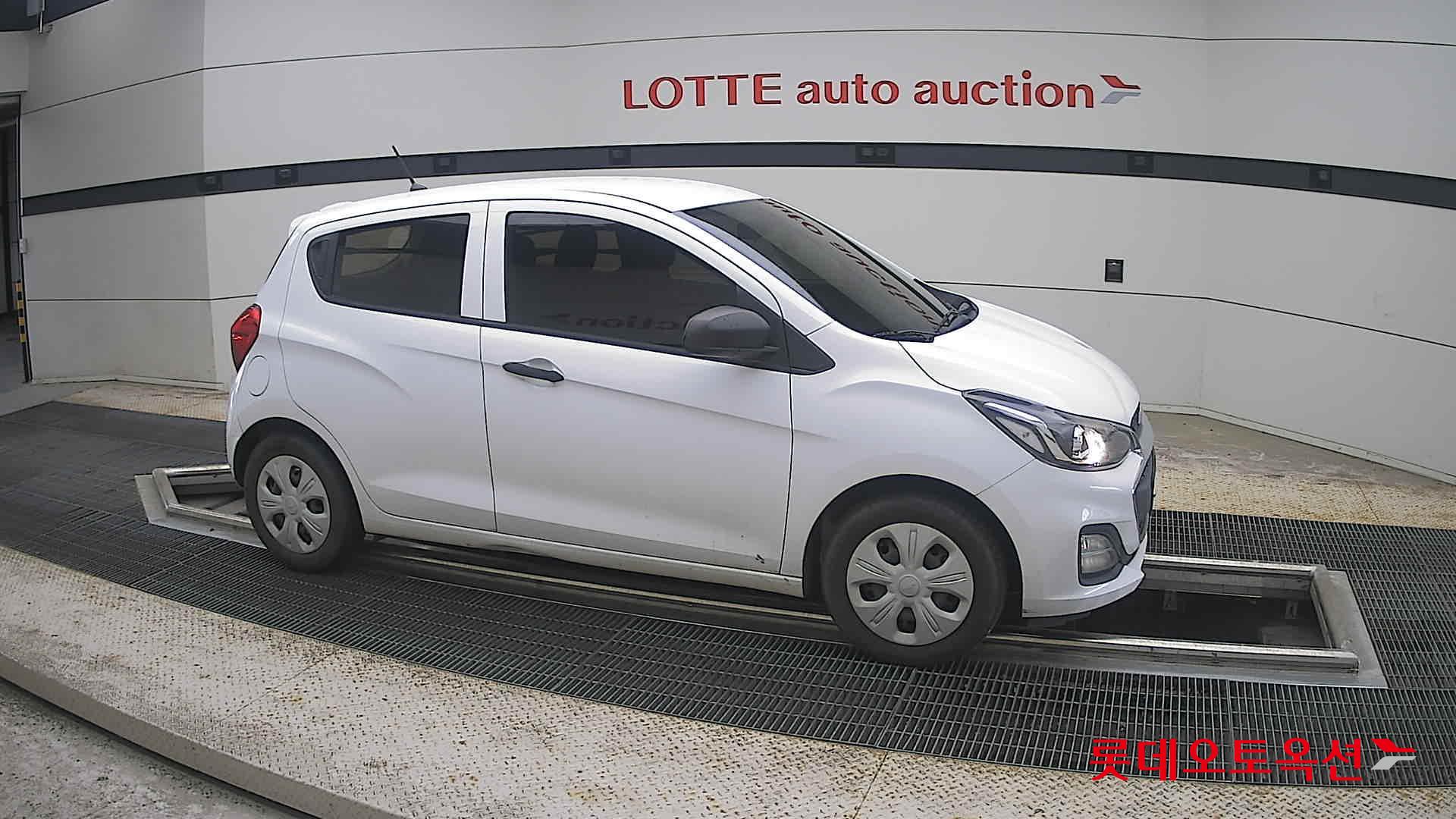 2019 - chevrolet spark