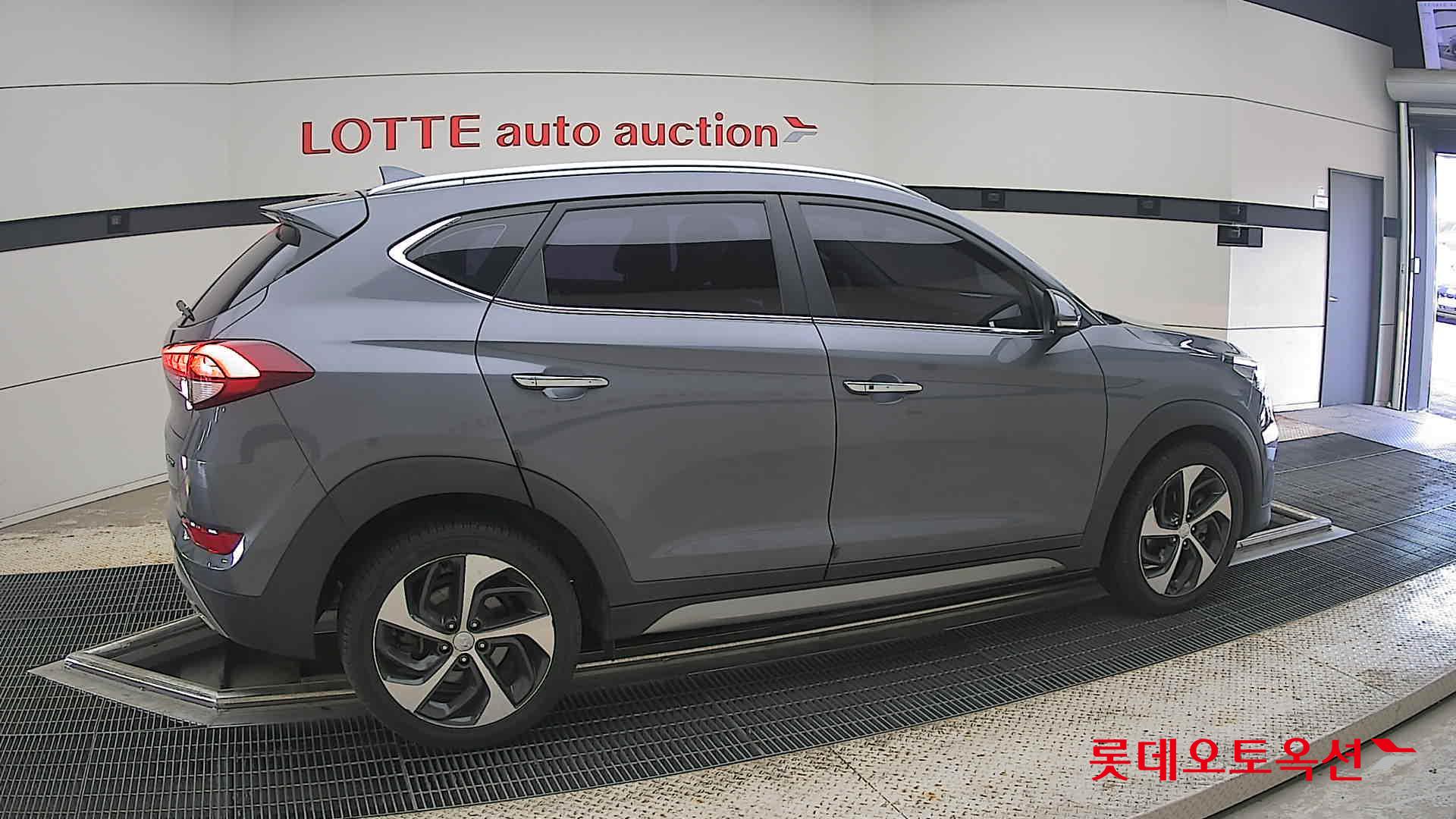 2017 - hyundai tucson