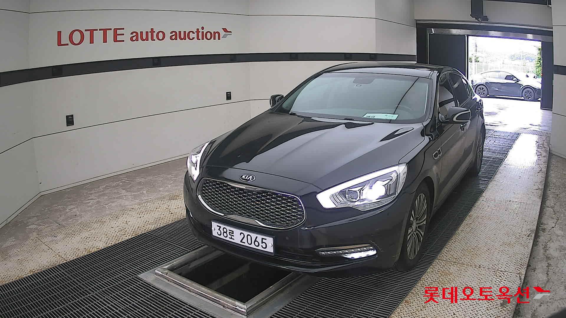 2015 - kia k9