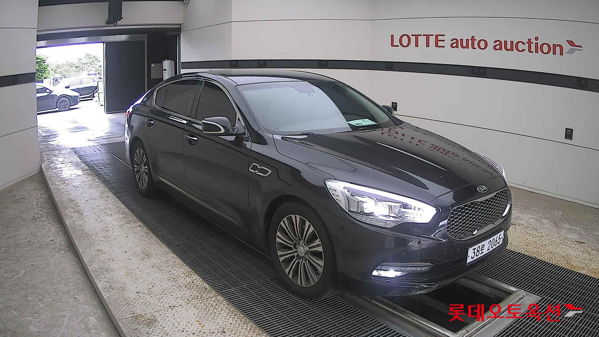 2015 - kia k9