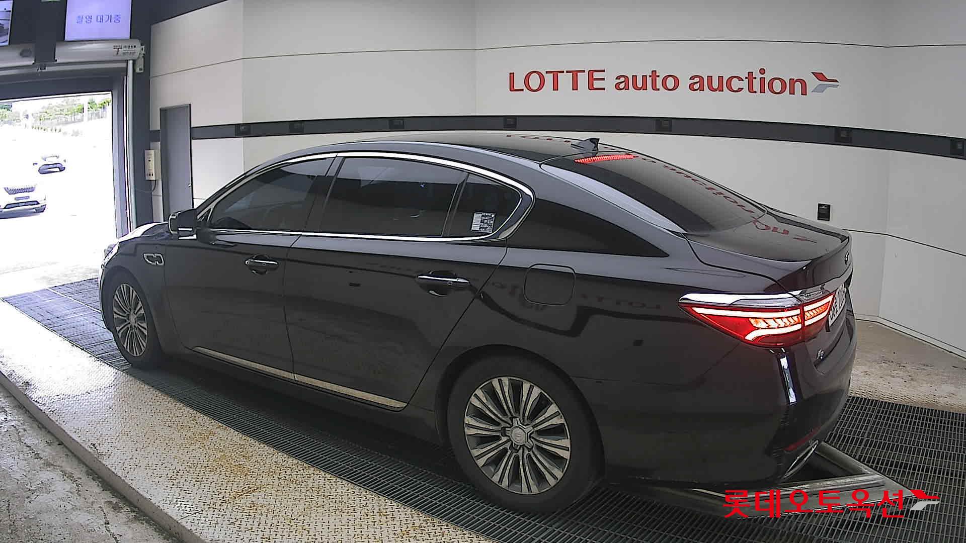 2015 - kia k9