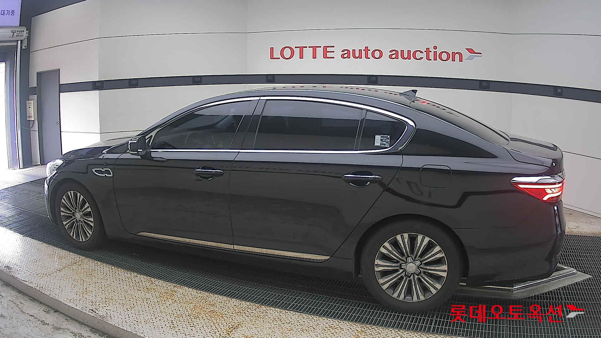 2015 - kia k9