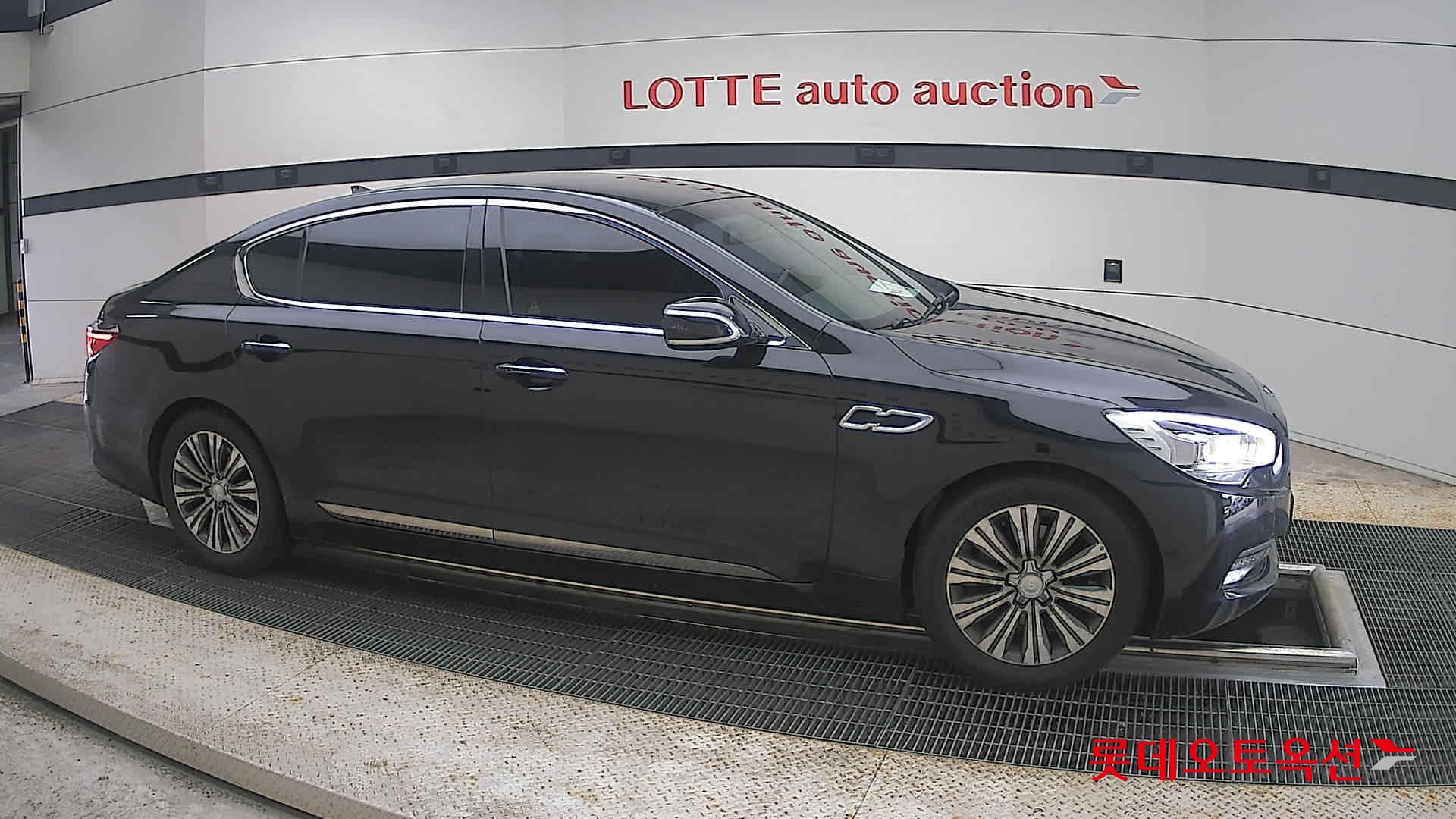 2015 - kia k9