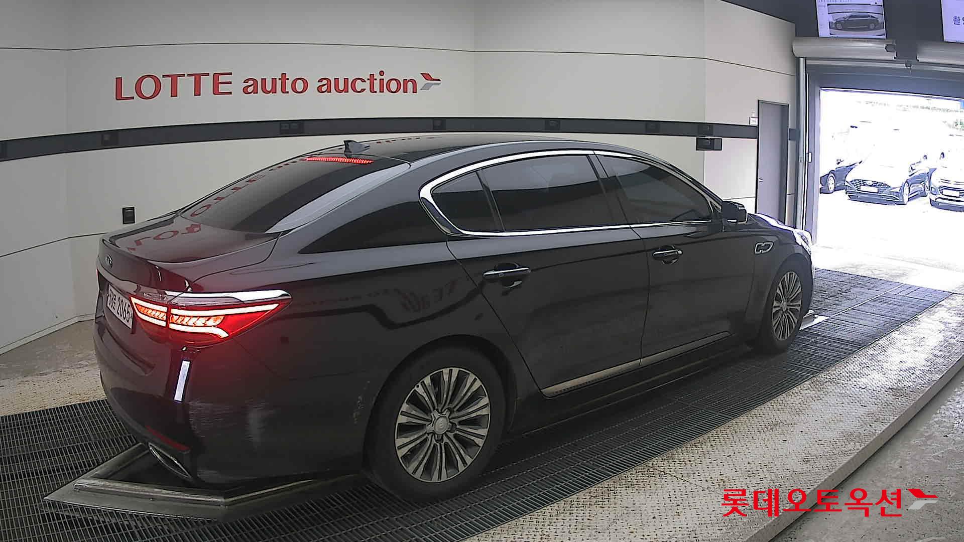 2015 - kia k9