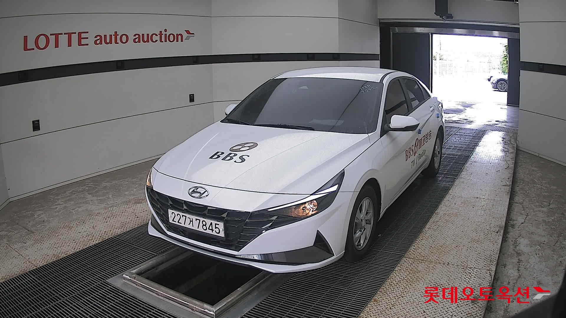 2021 - hyundai avante