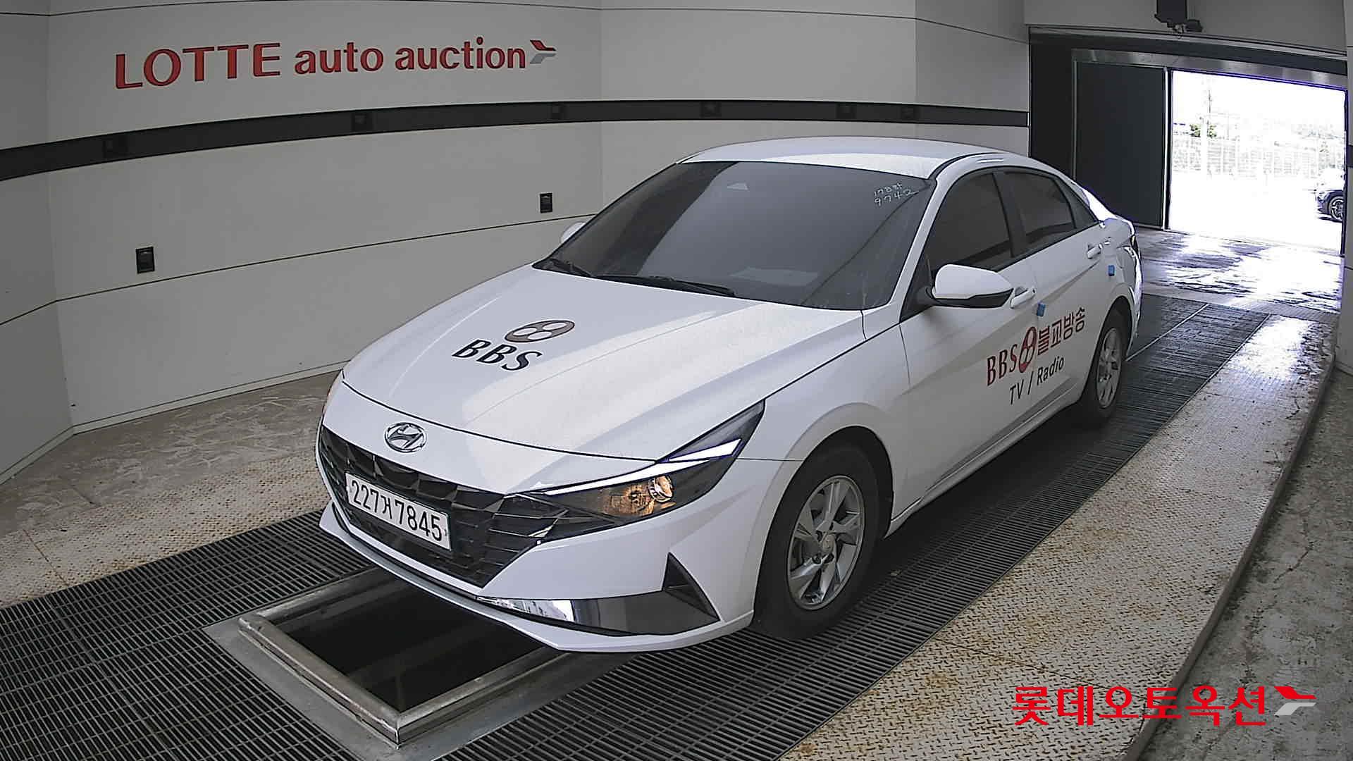 2021 - hyundai avante