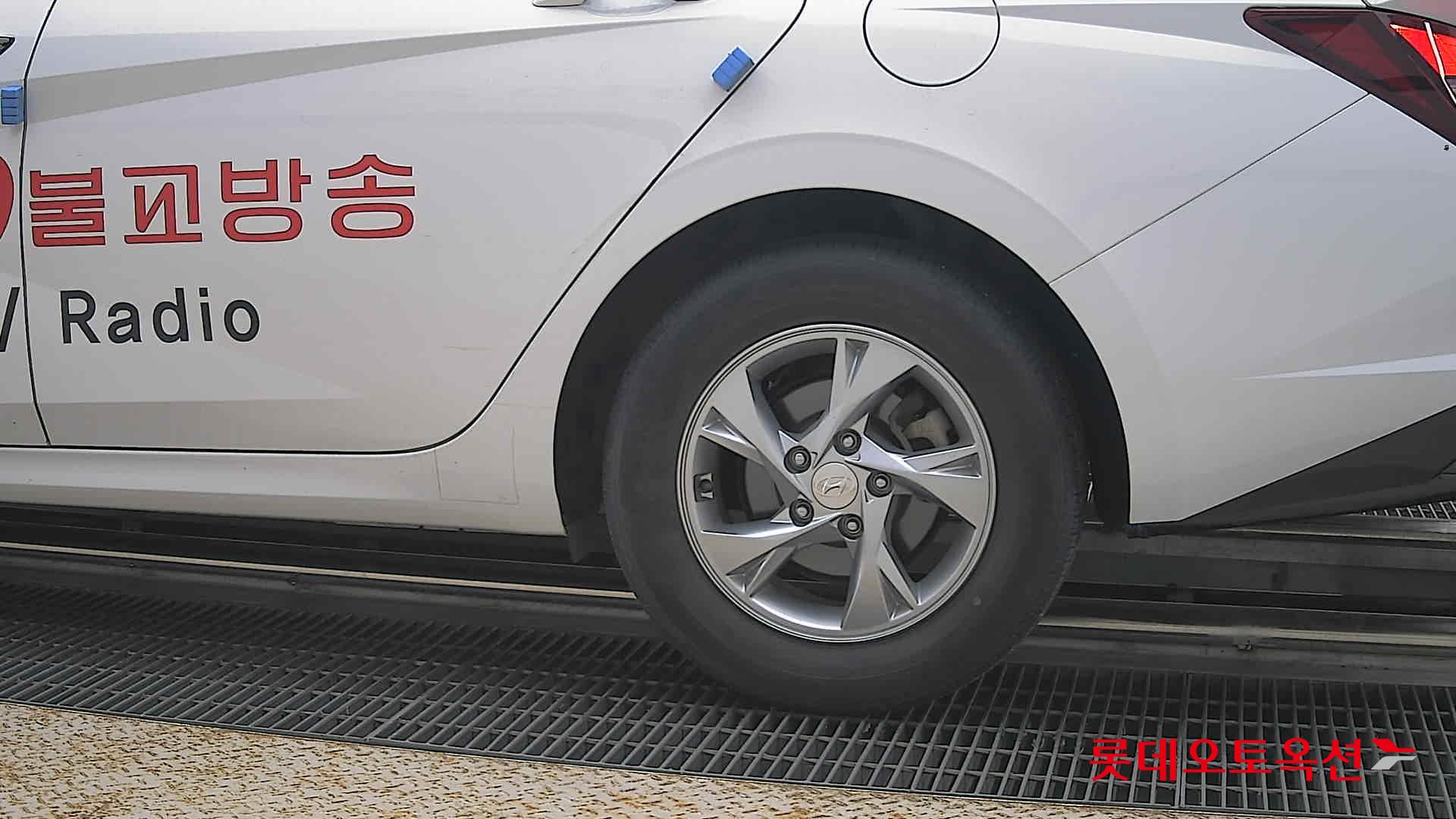 2021 - hyundai avante