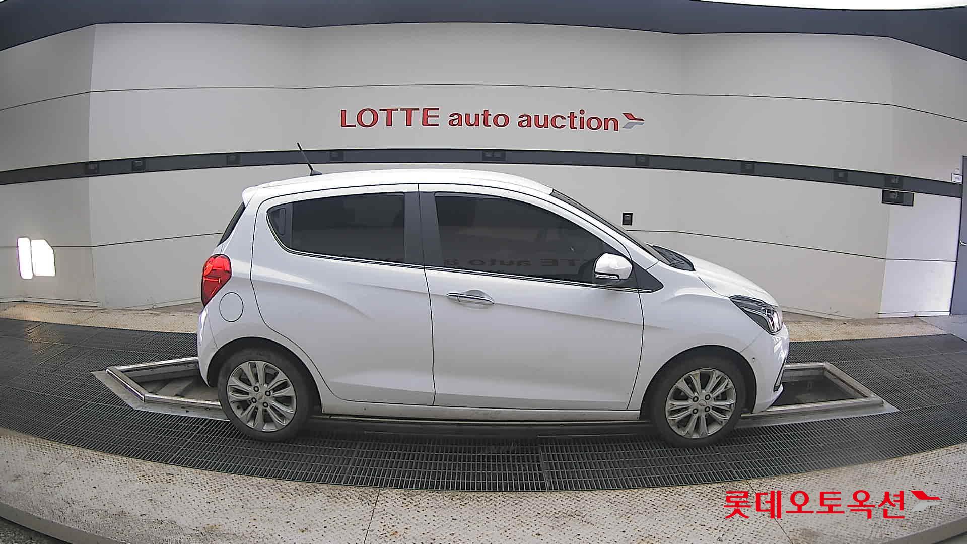 2017 - chevrolet spark