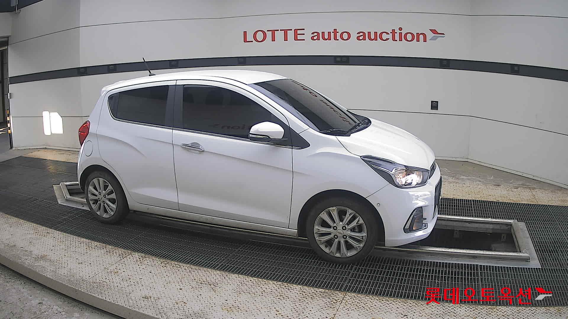 2017 - chevrolet spark