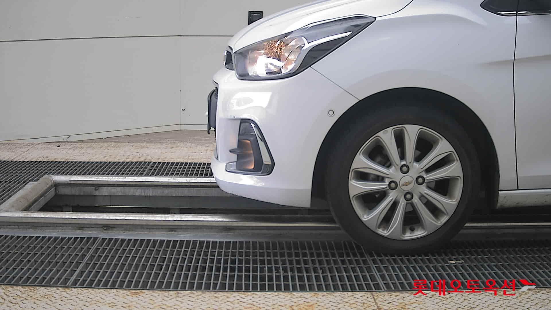 2017 - chevrolet spark