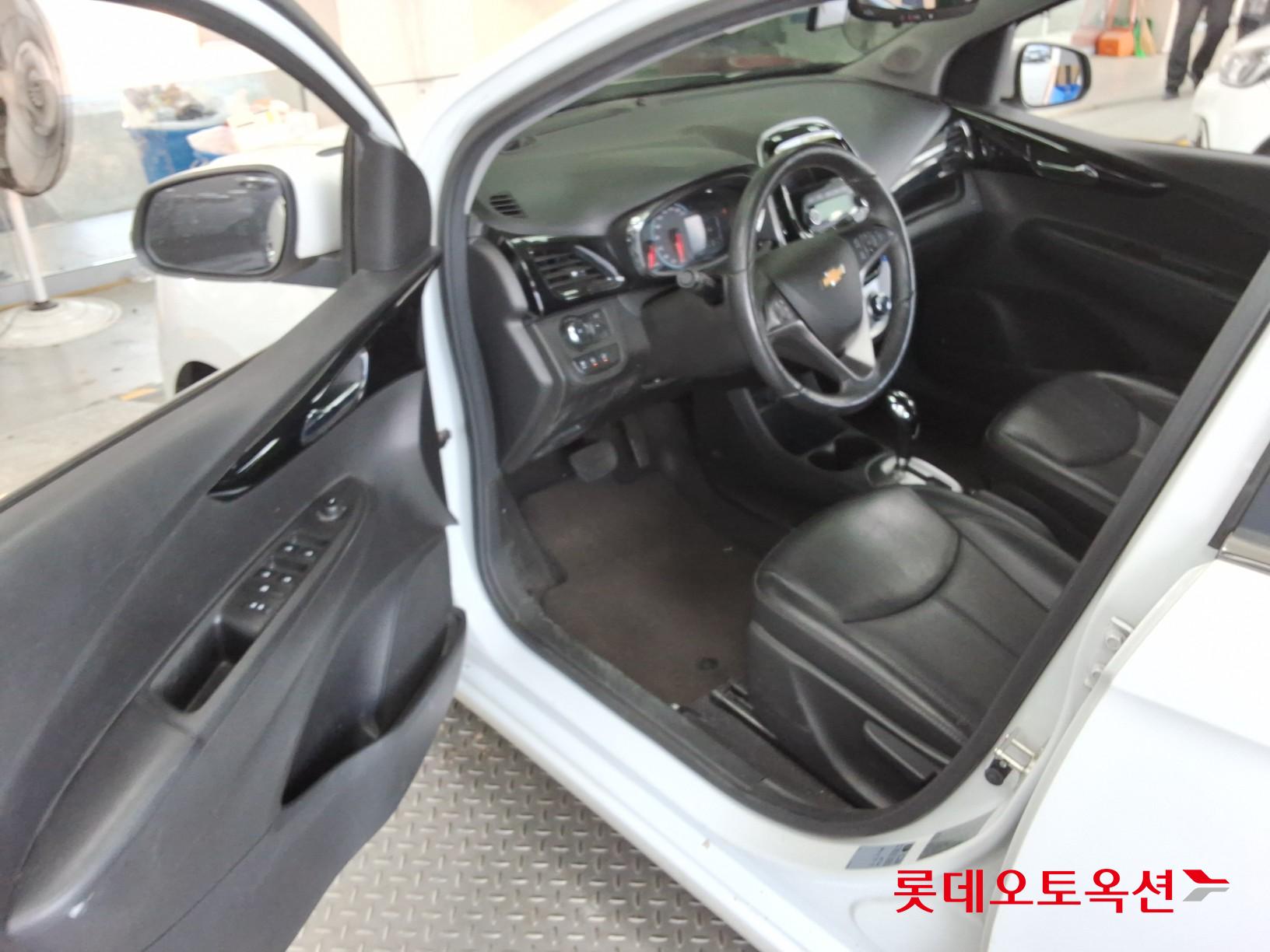 2017 - chevrolet spark