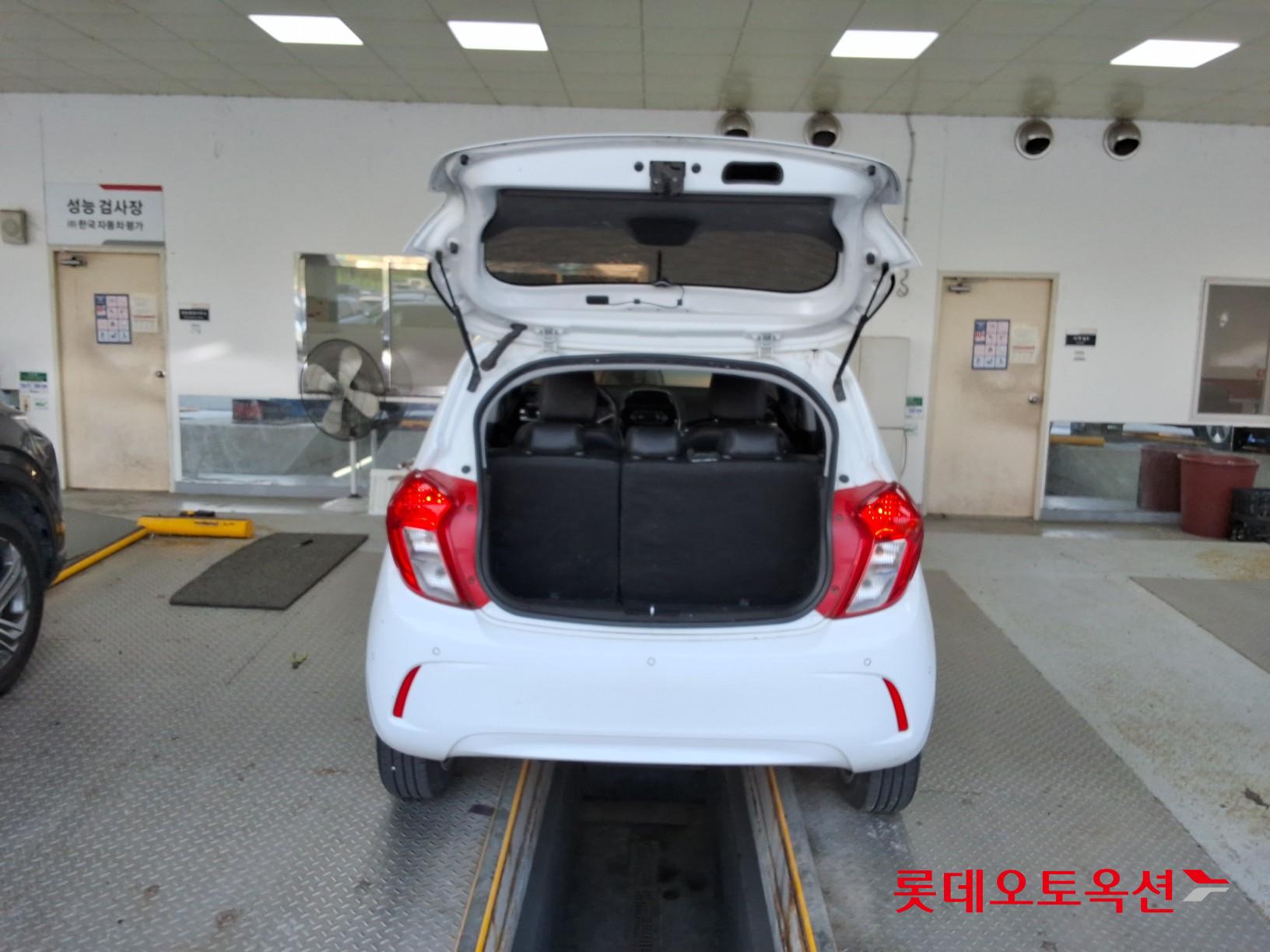 2017 - chevrolet spark