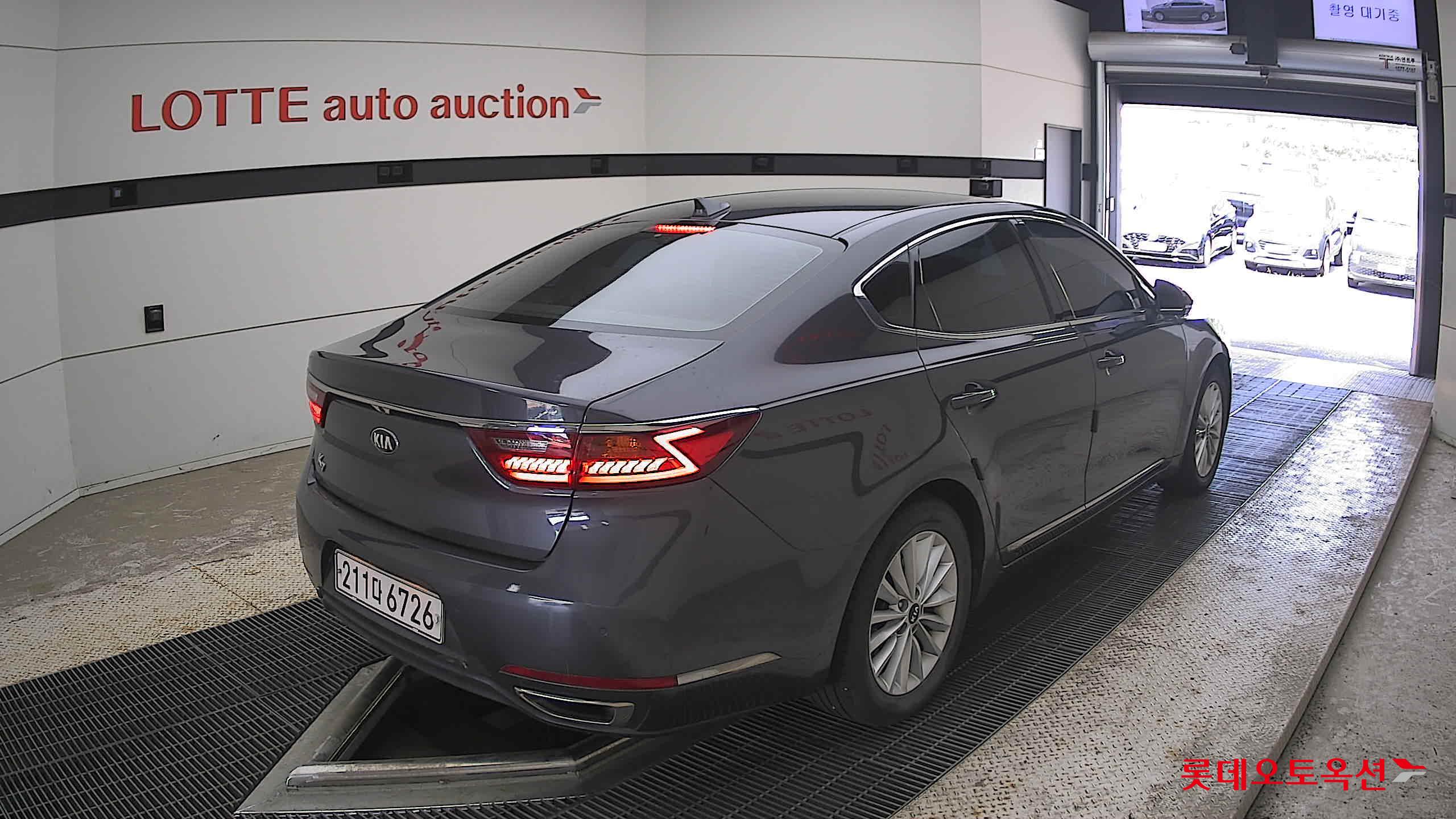 2018 - kia k7