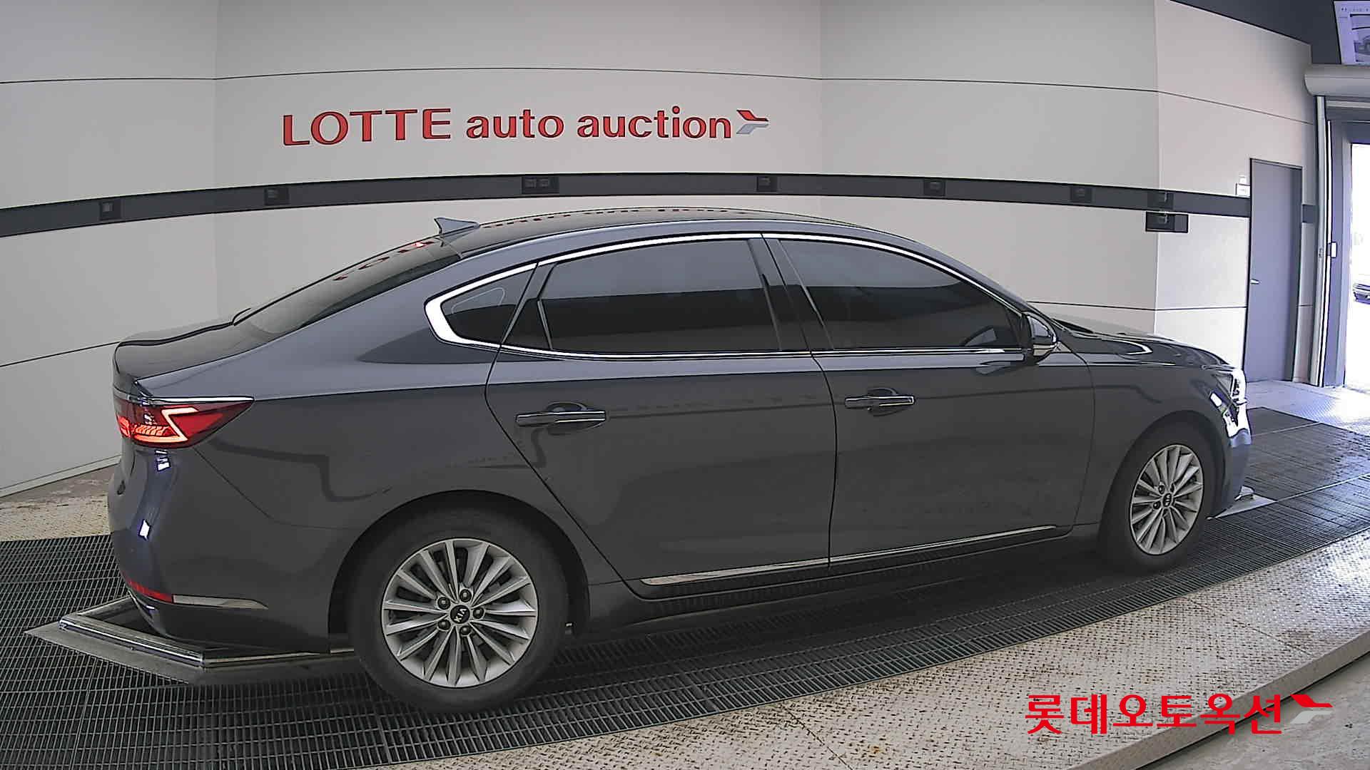 2018 - kia k7