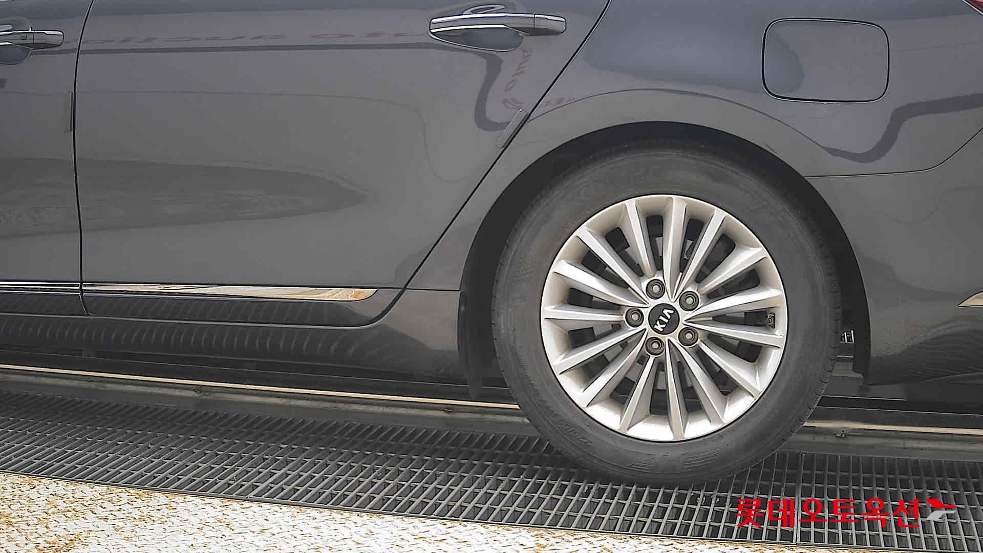 2018 - kia k7