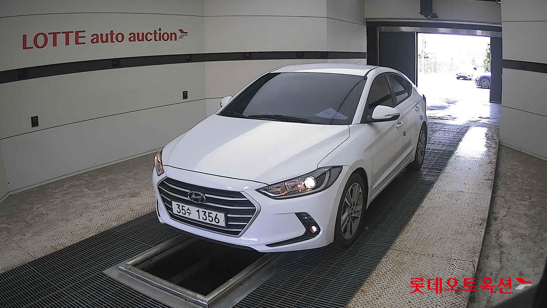 2018 - hyundai avante