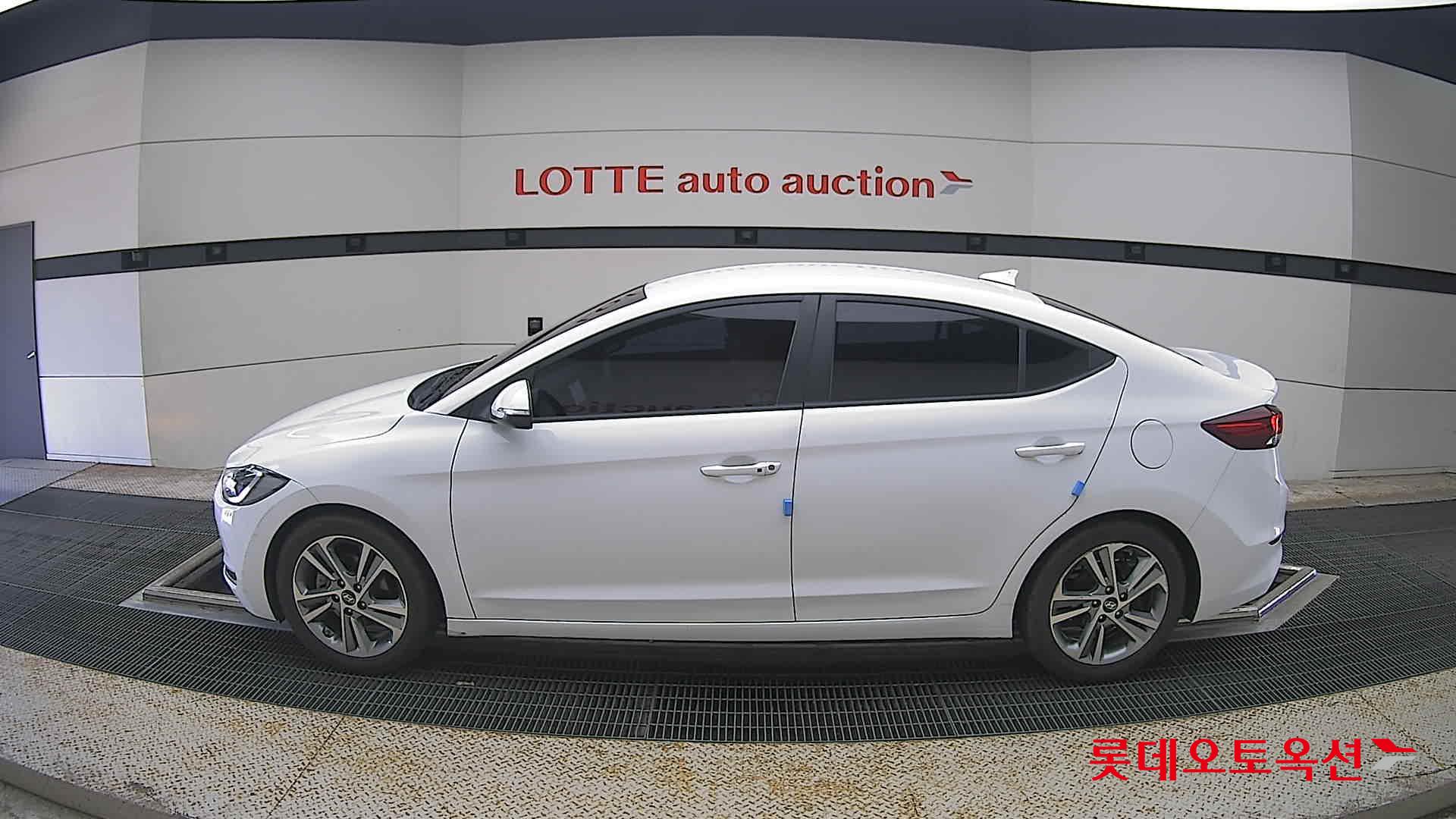 2018 - hyundai avante
