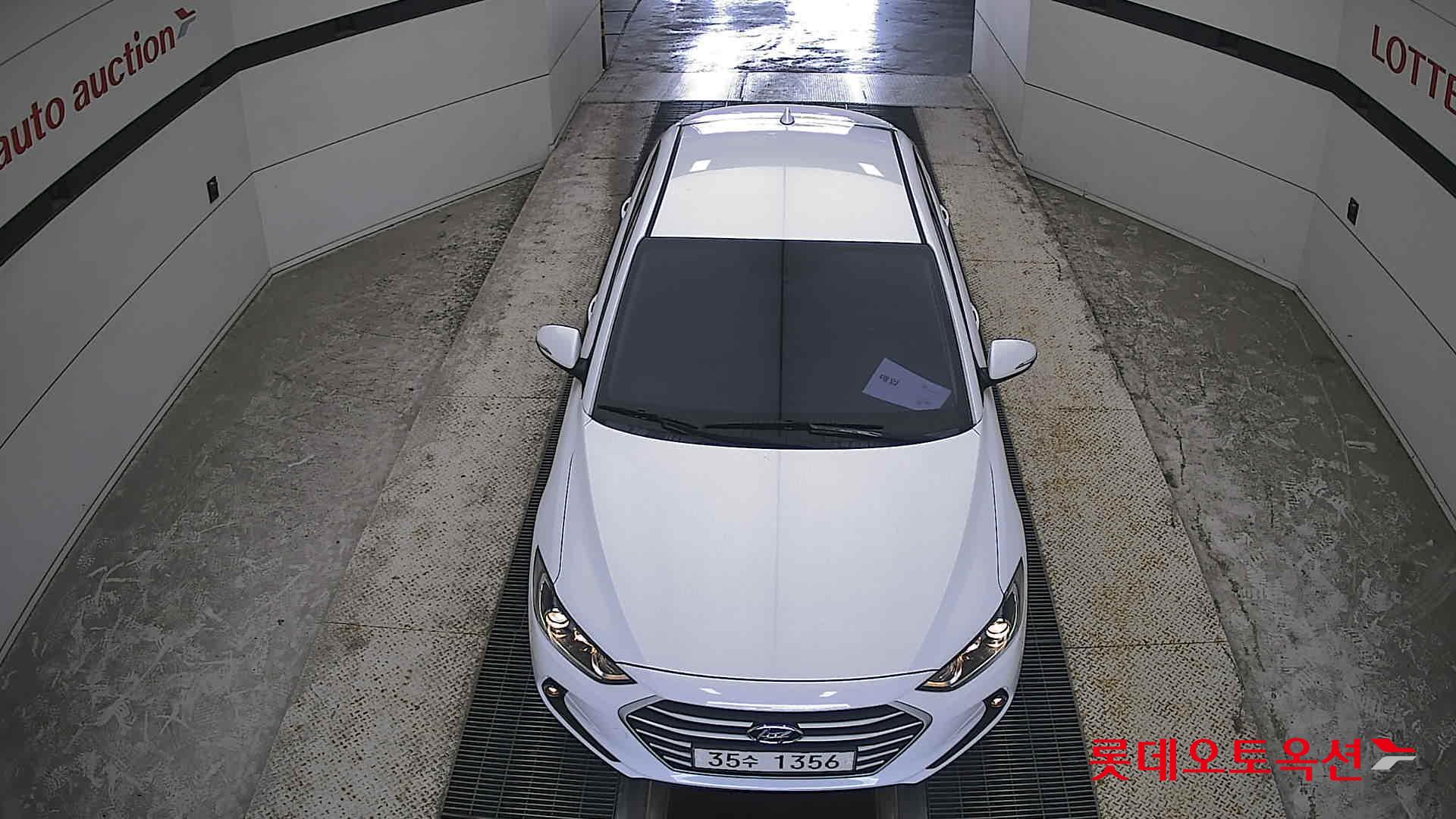 2018 - hyundai avante