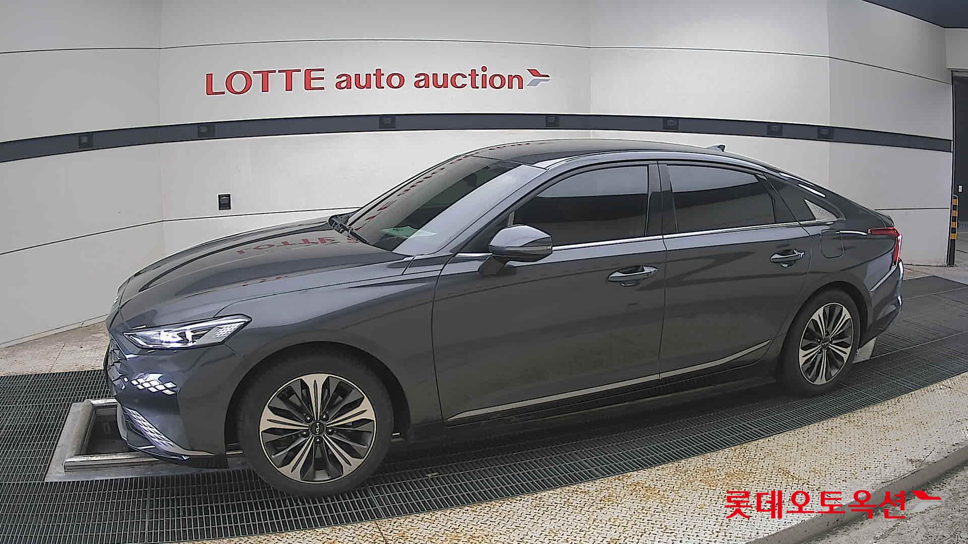 2022 - kia k8