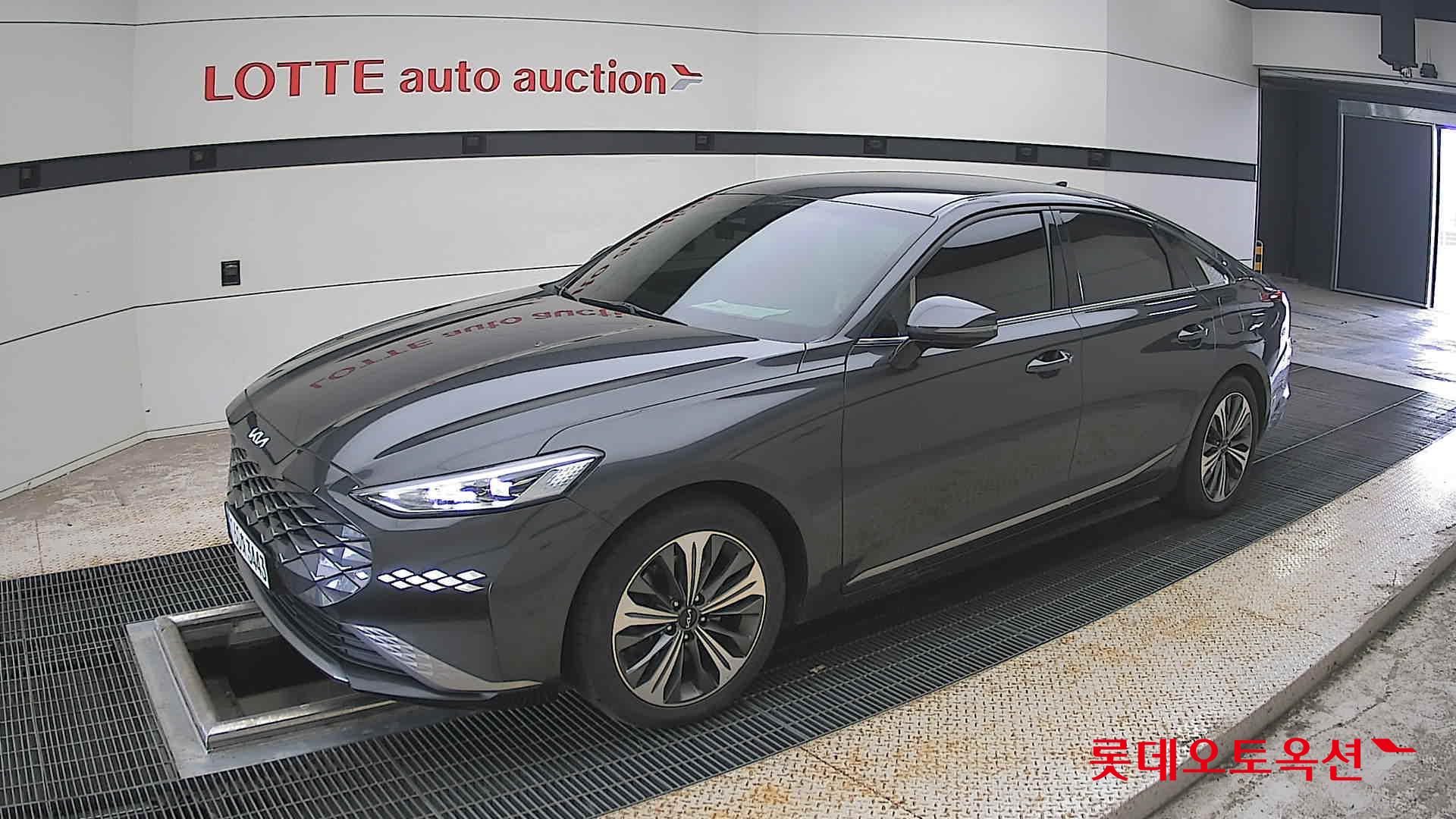 2022 - kia k8