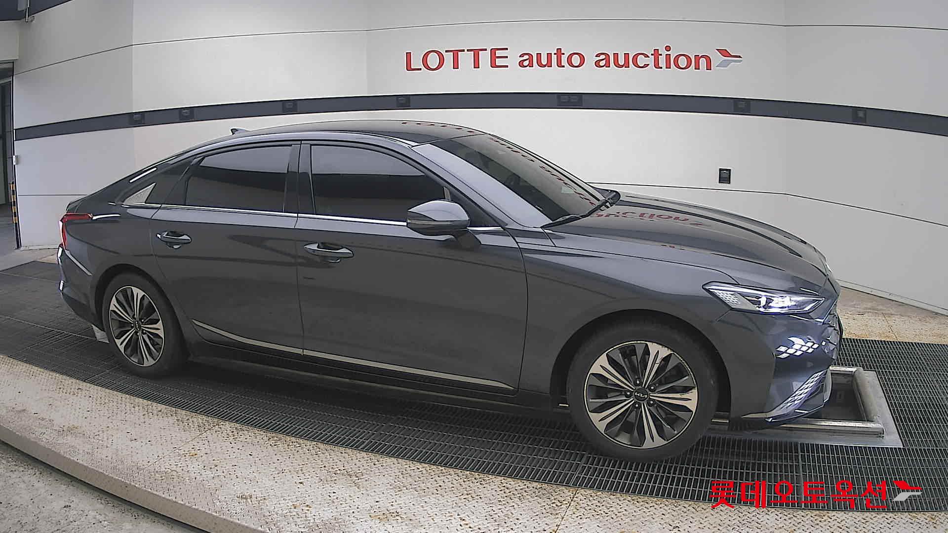 2022 - kia k8