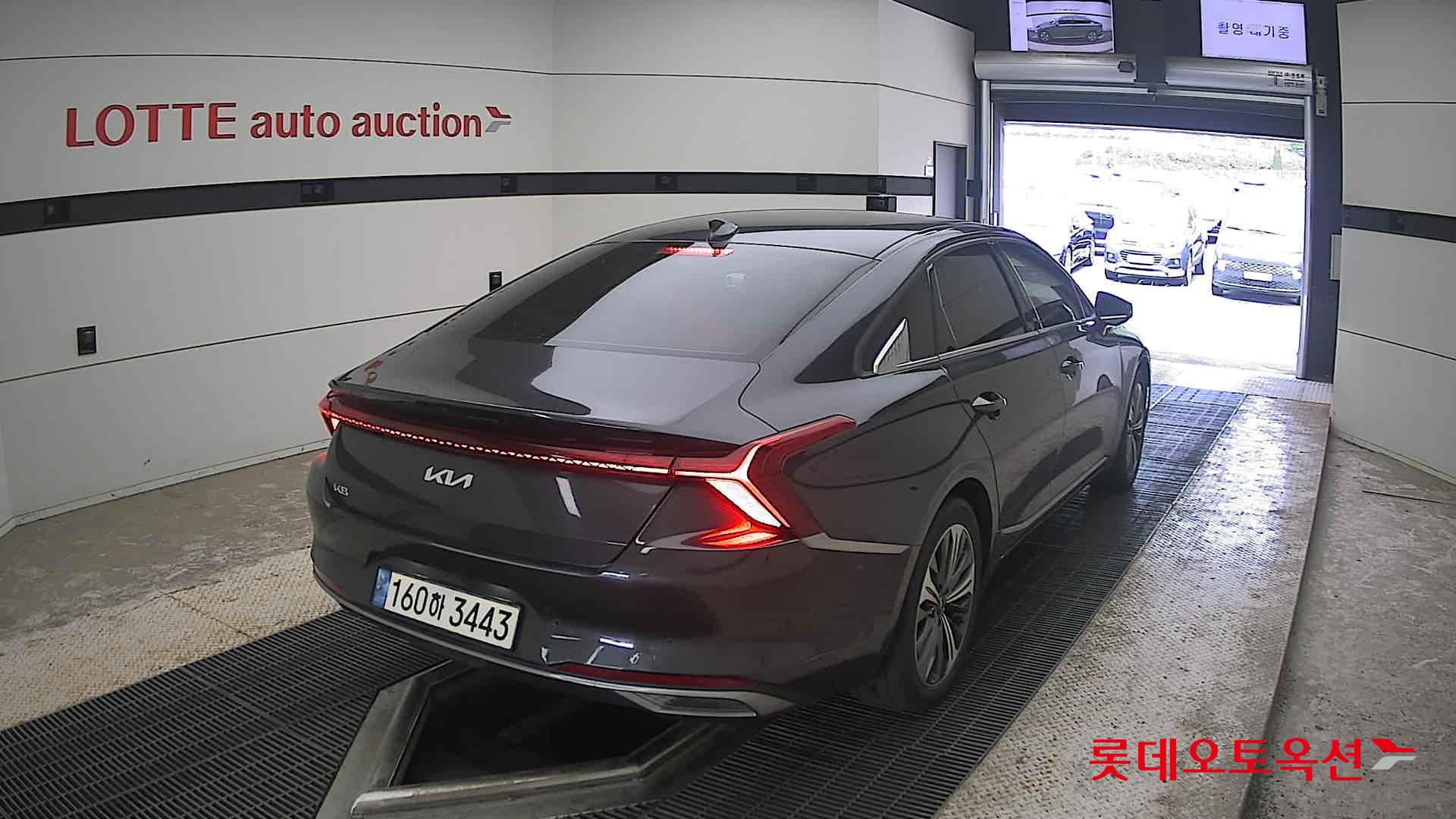 2022 - kia k8