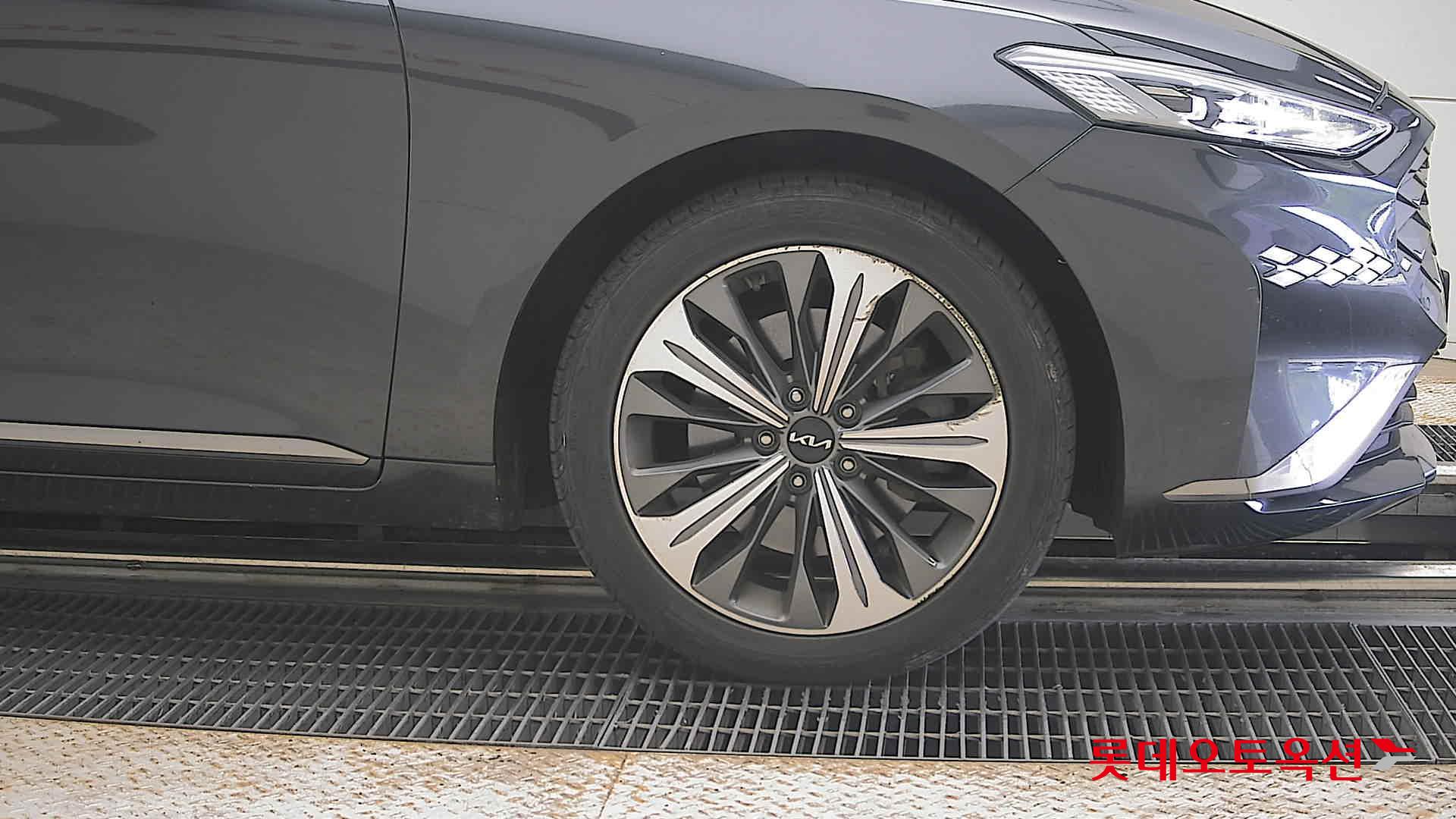 2022 - kia k8