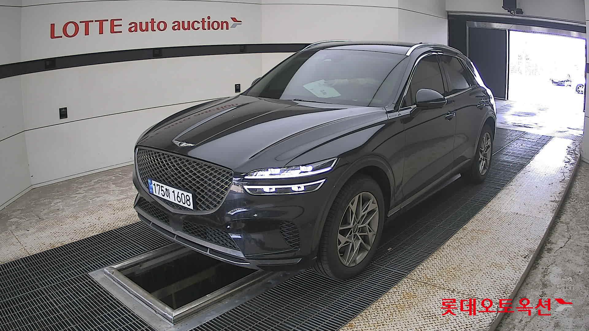 2023 - genesis gv70