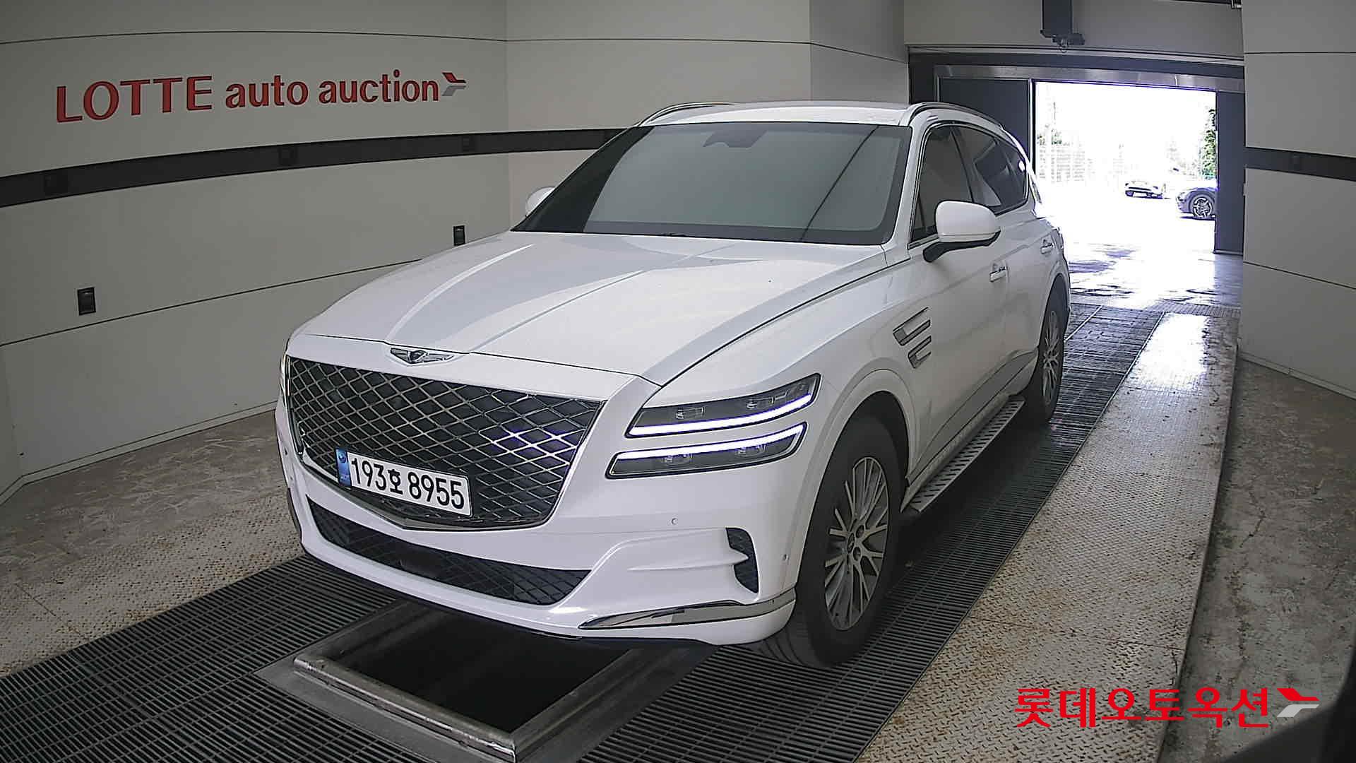 2022 - genesis gv80
