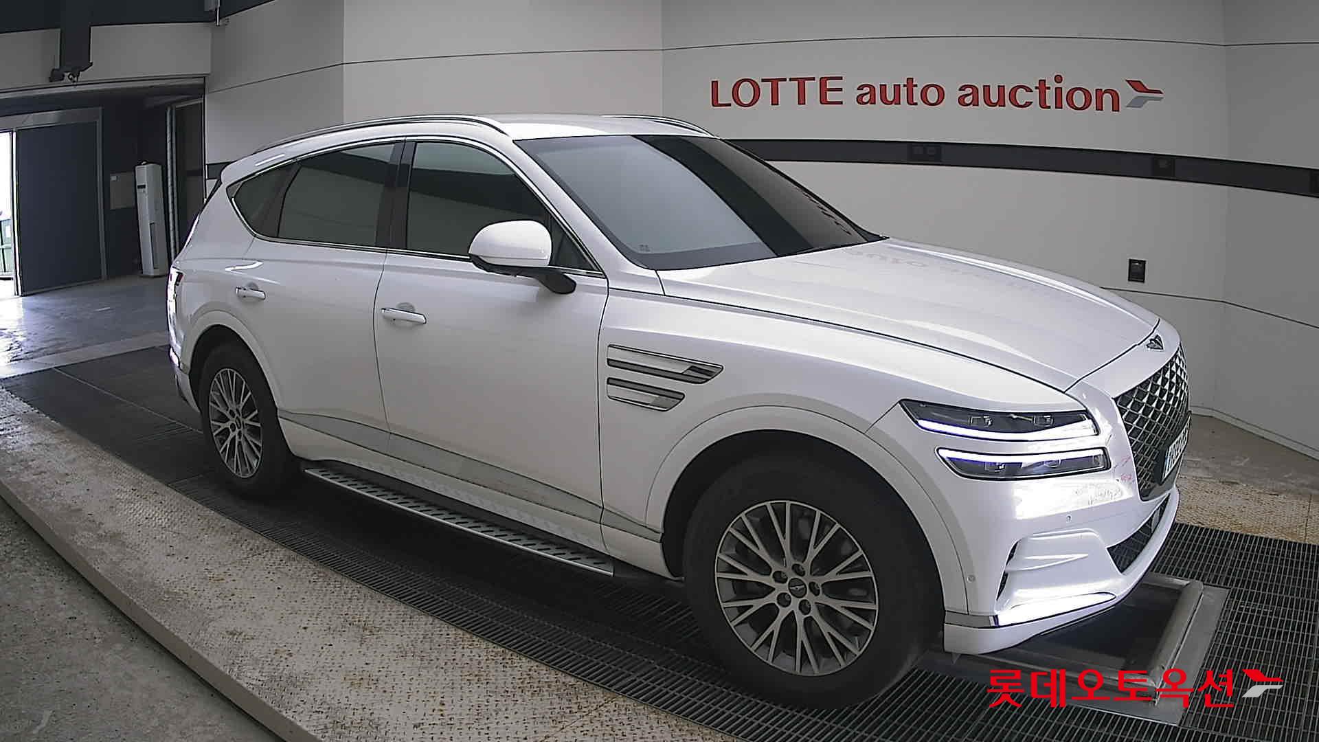 2022 - genesis gv80