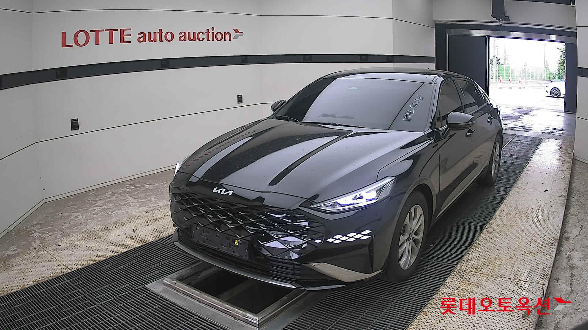2022 - kia k8