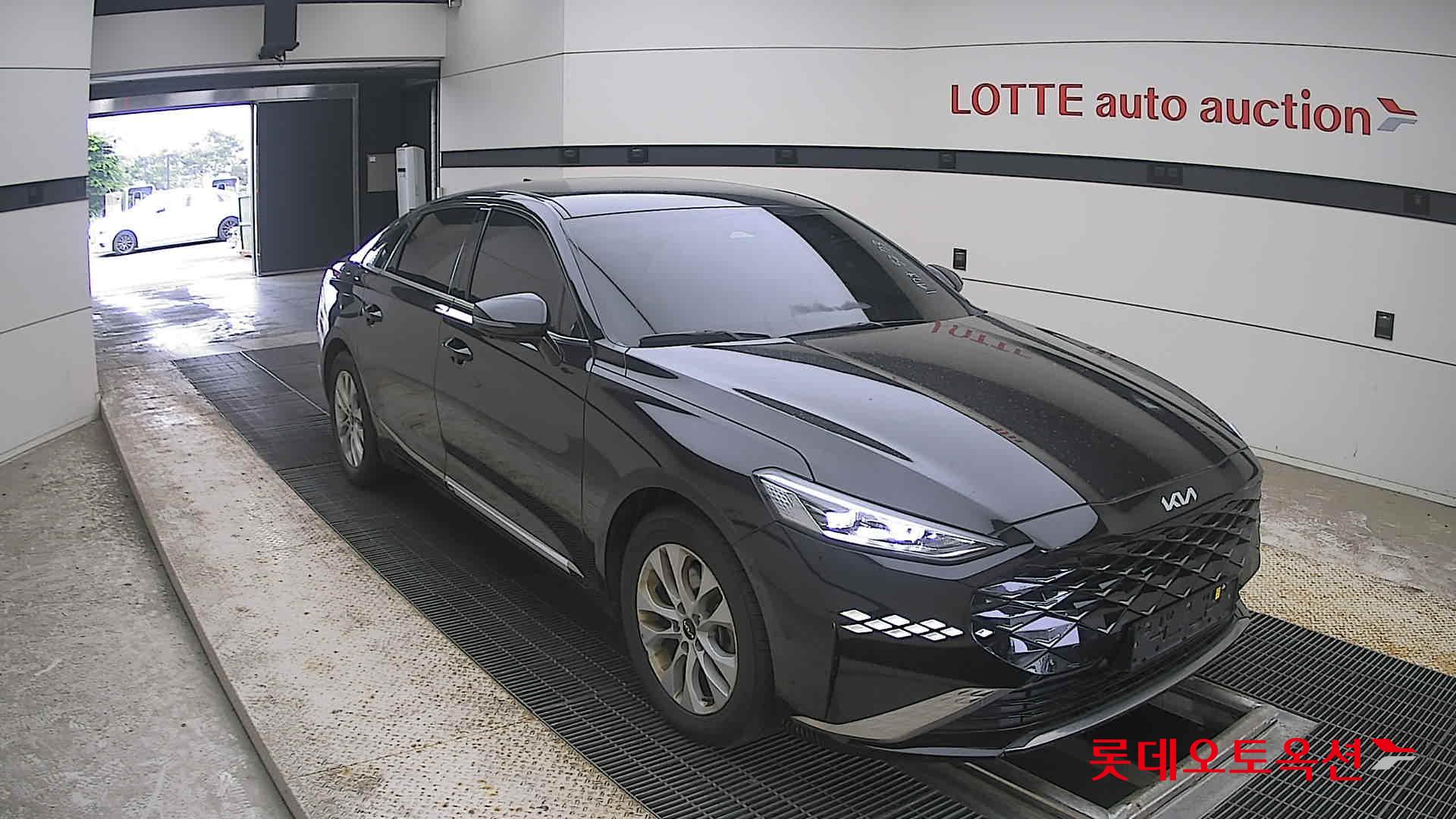 2022 - kia k8