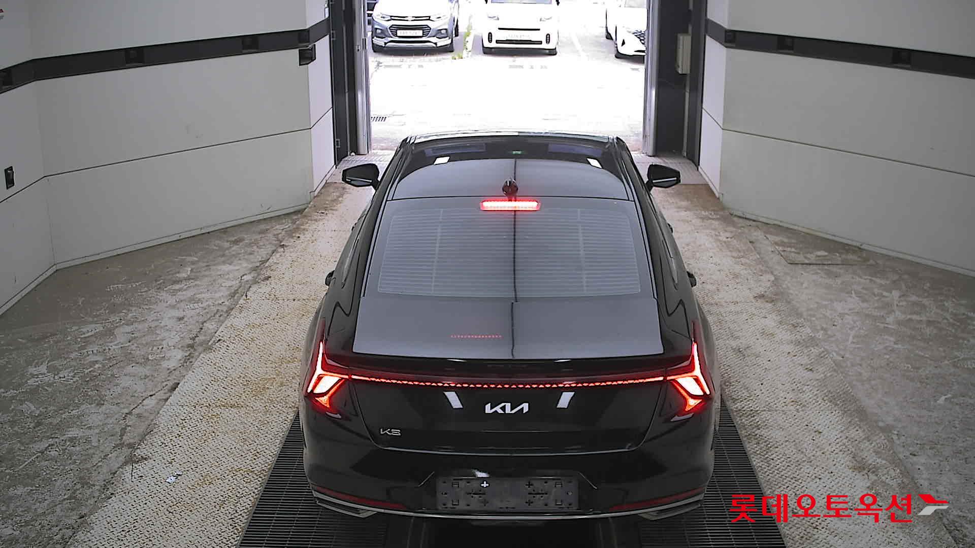 2022 - kia k8