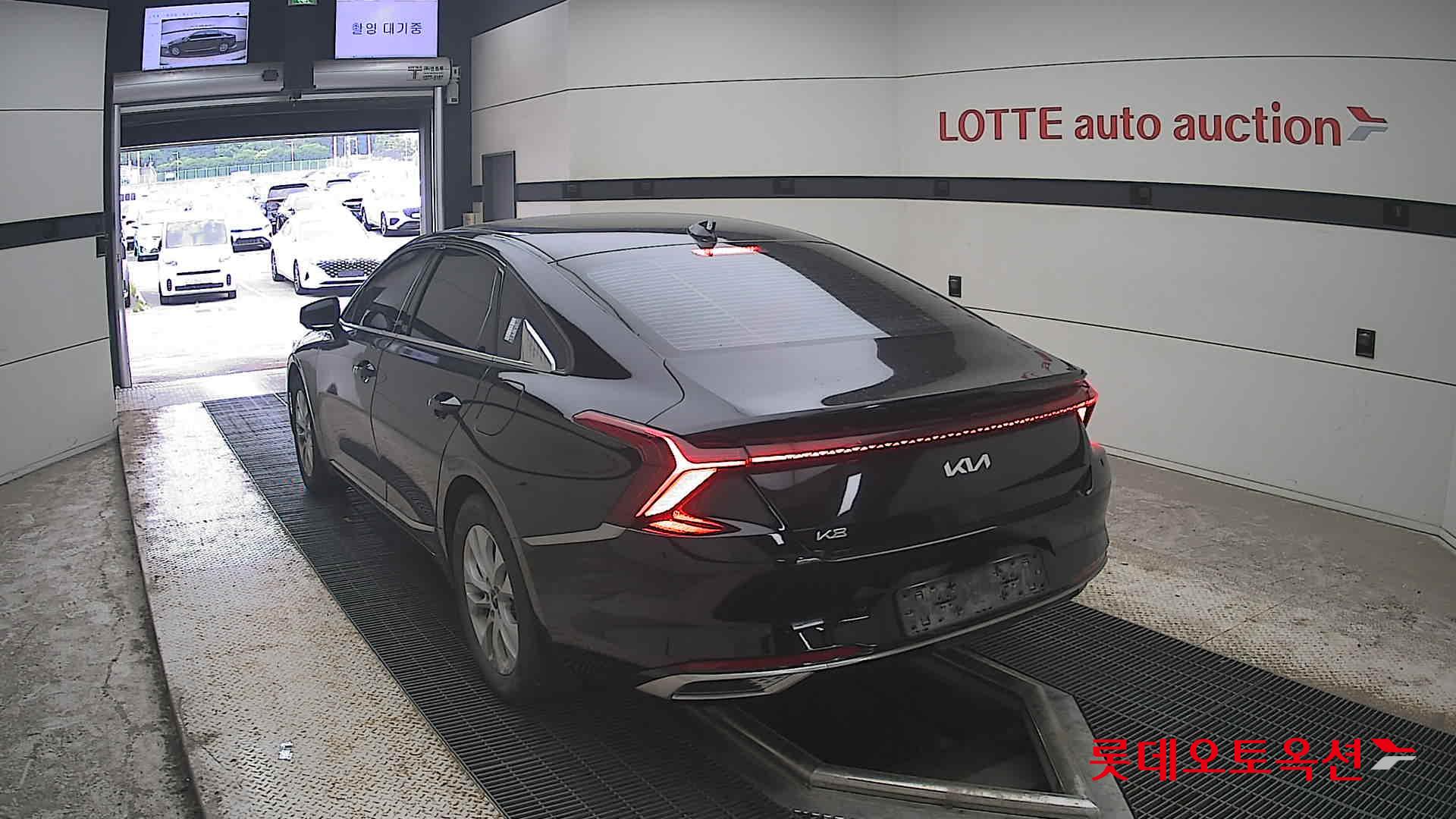 2022 - kia k8
