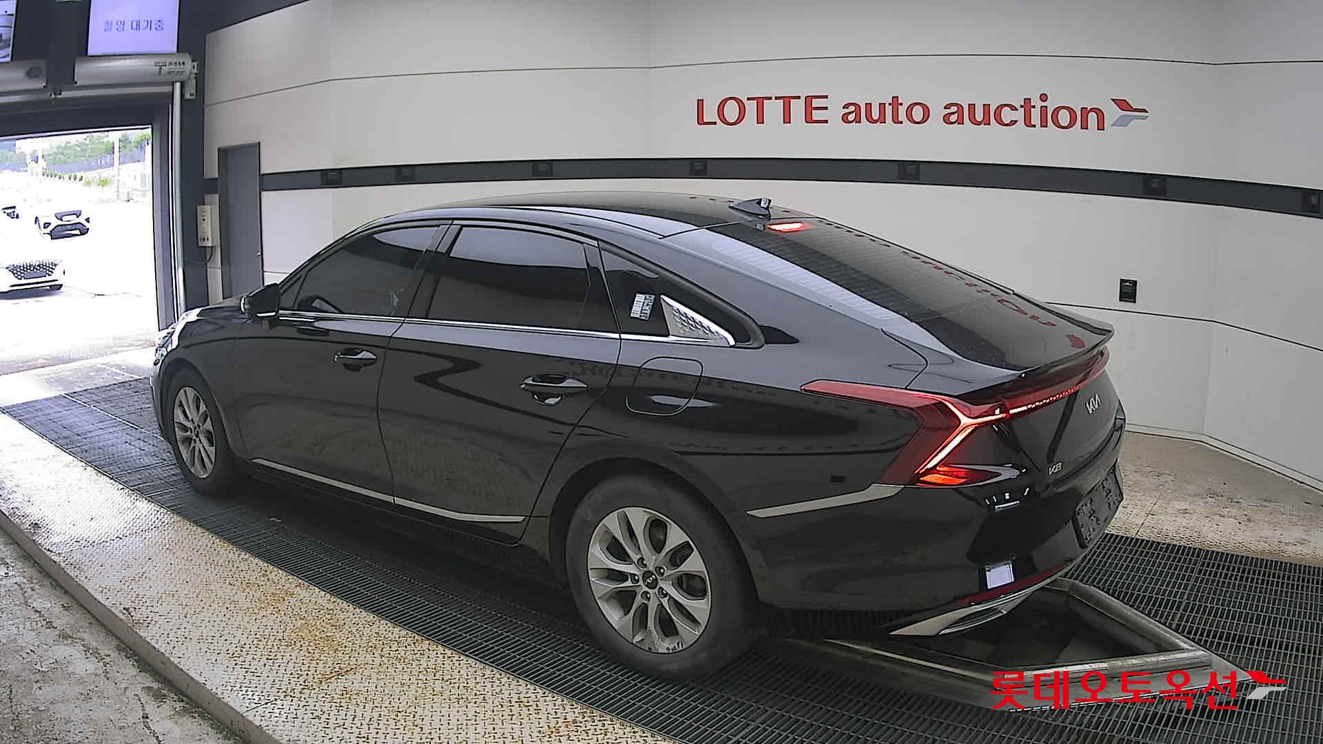 2022 - kia k8