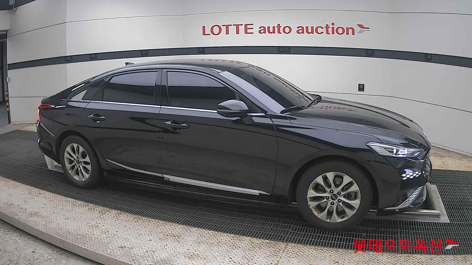 2022 - kia k8