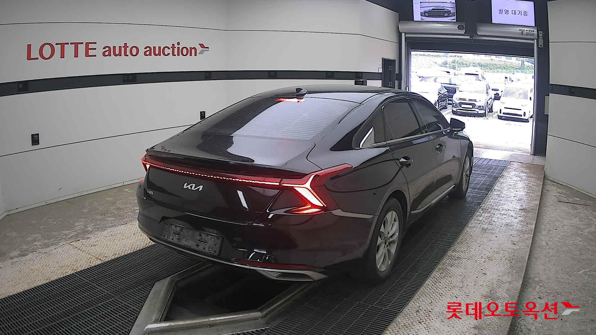2022 - kia k8