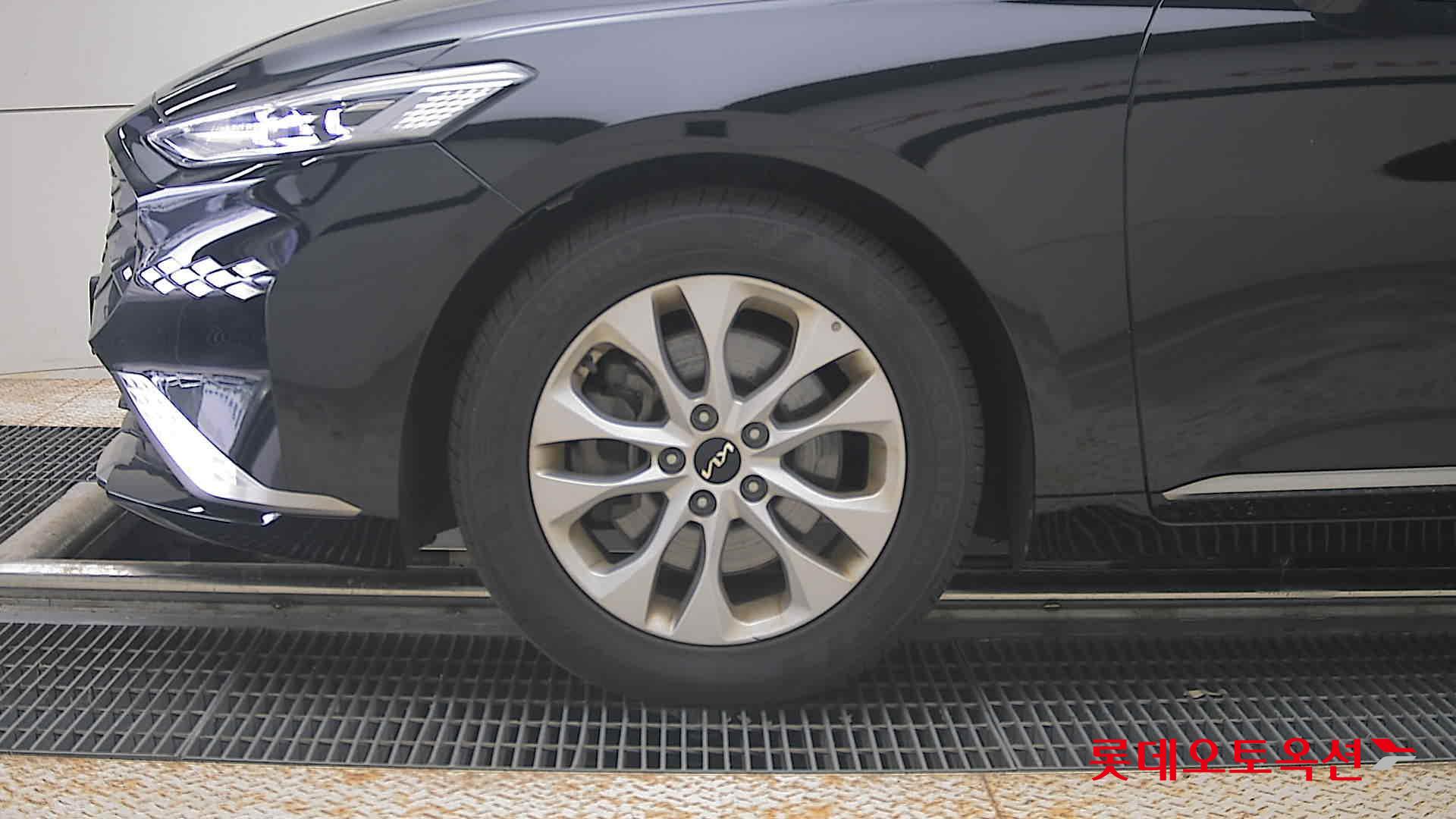 2022 - kia k8