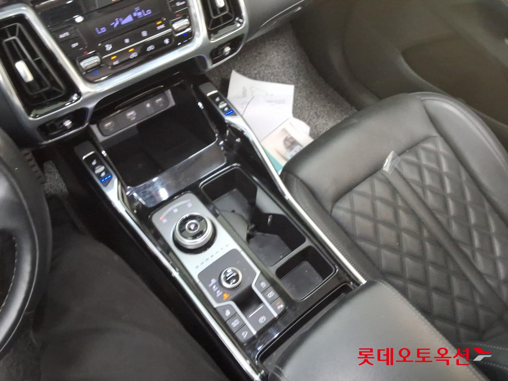 2023 - kia sorento