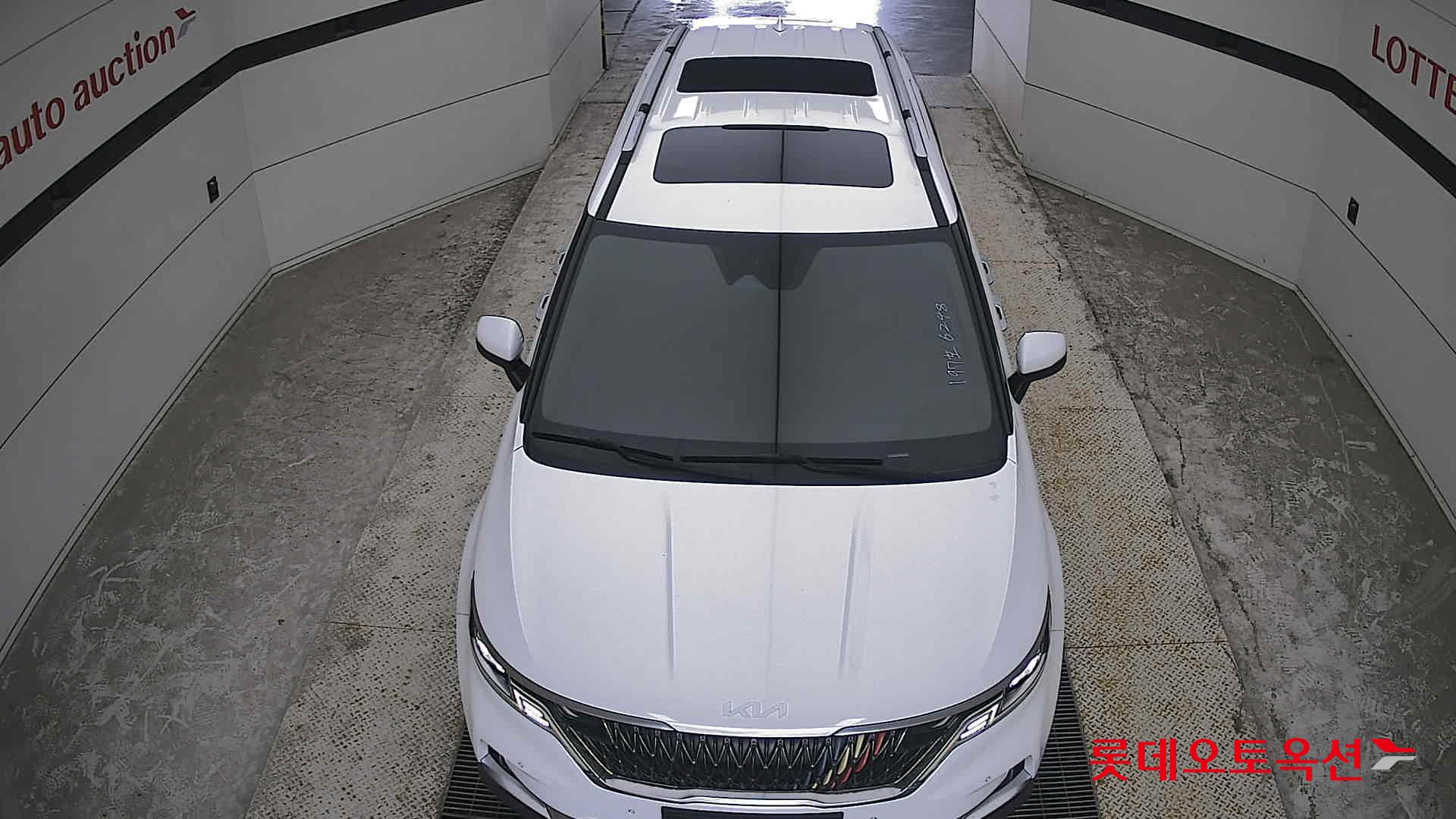 2022 - kia carnival