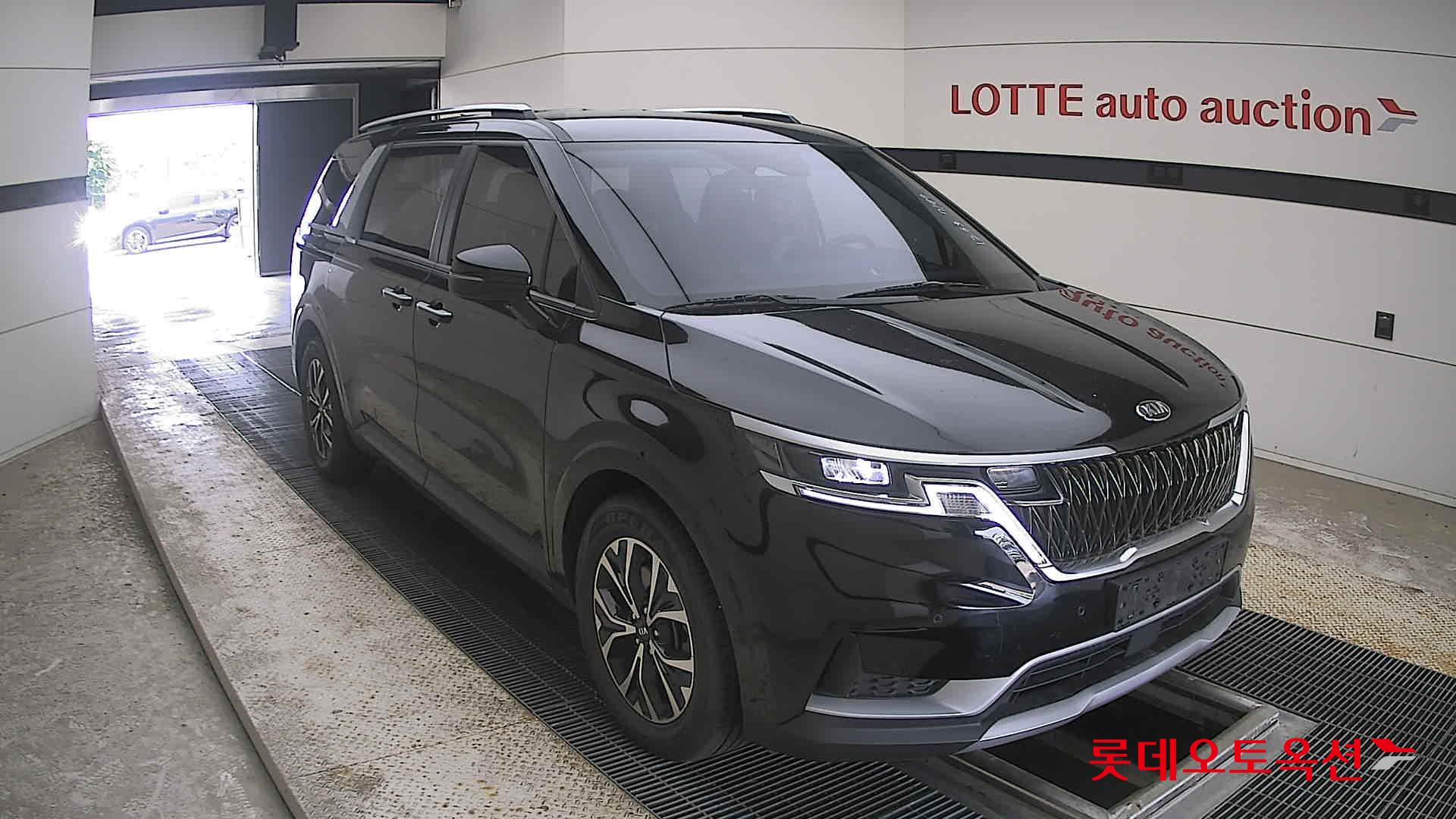 2021 - kia carnival