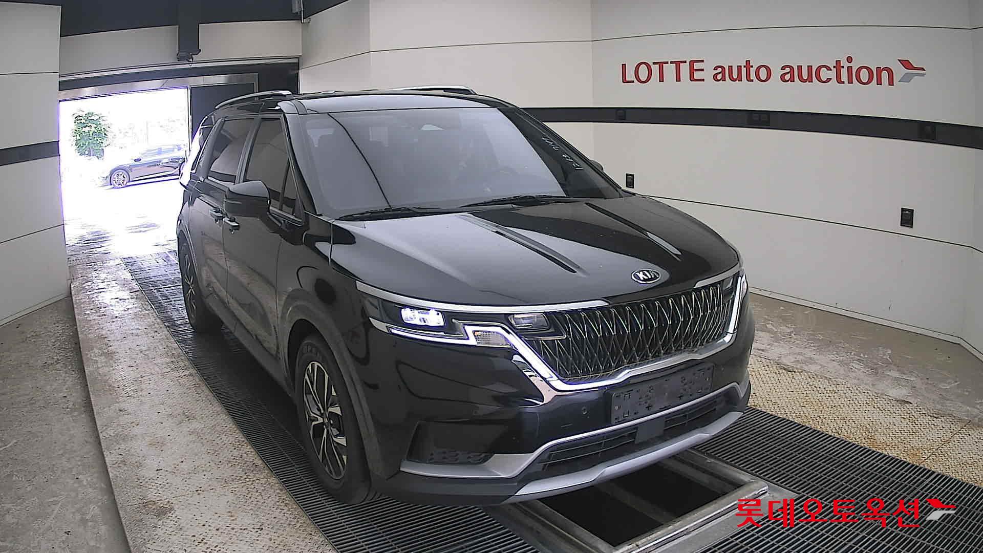 2021 - kia carnival
