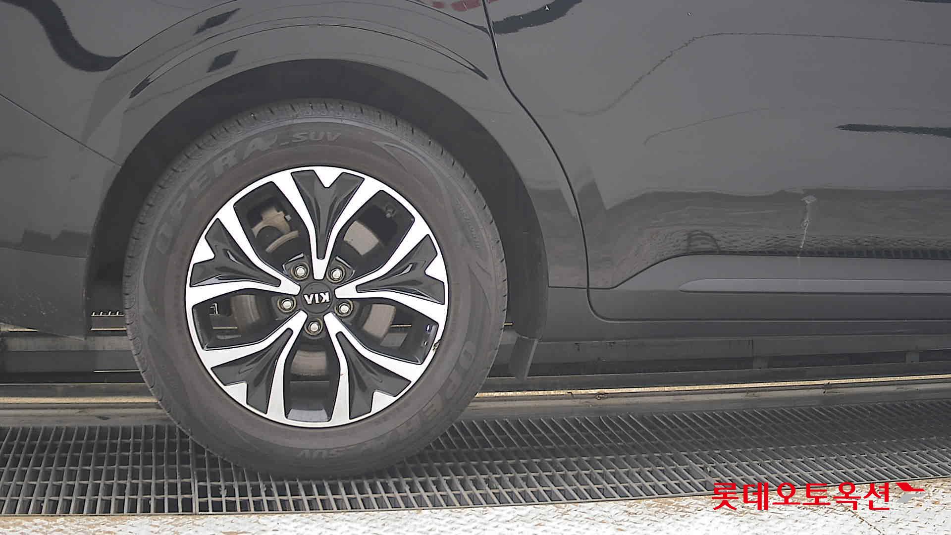 2021 - kia carnival