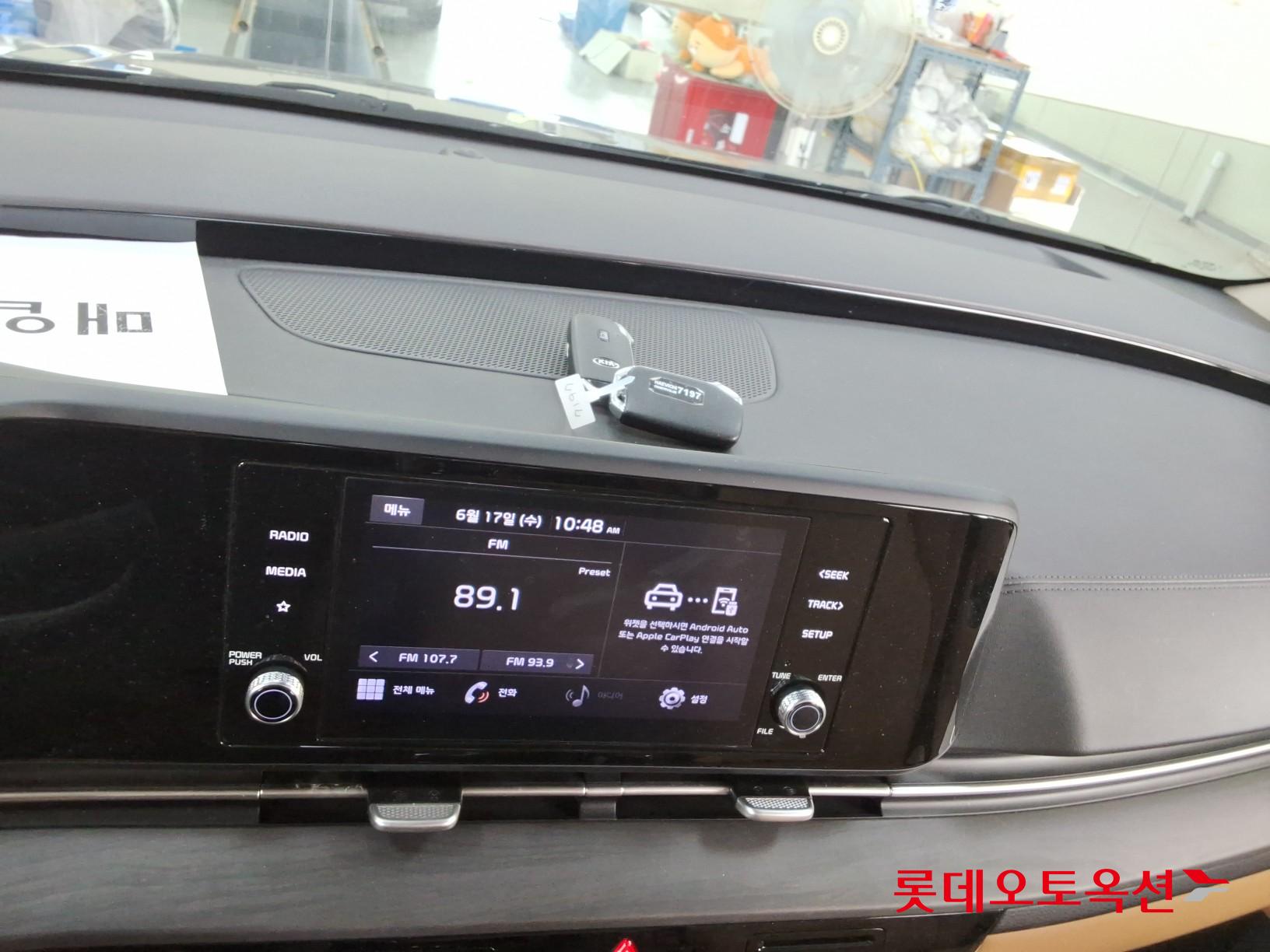 2021 - kia carnival