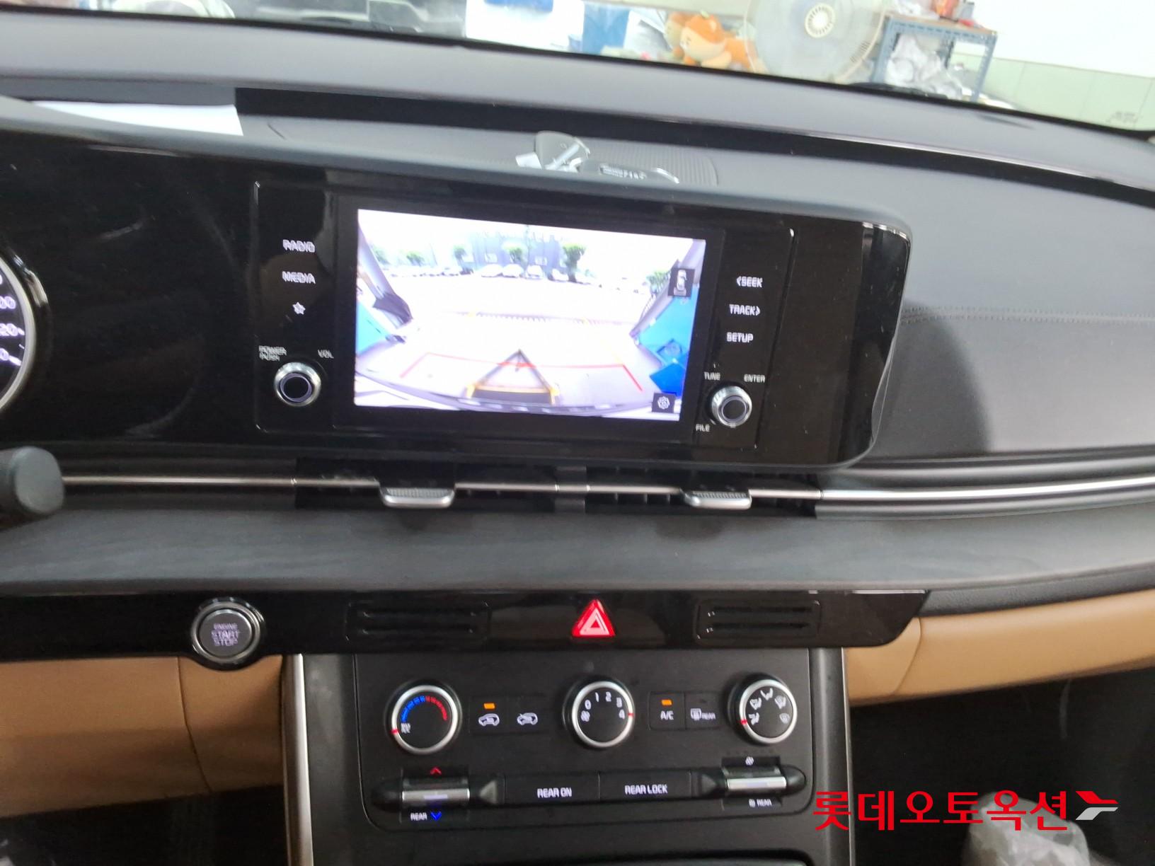 2021 - kia carnival