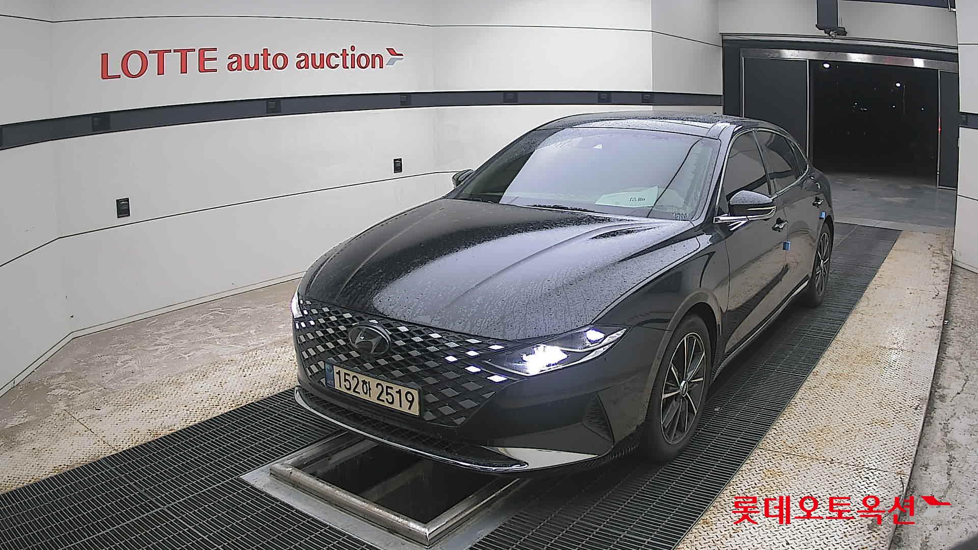 2022 - hyundai grandeur