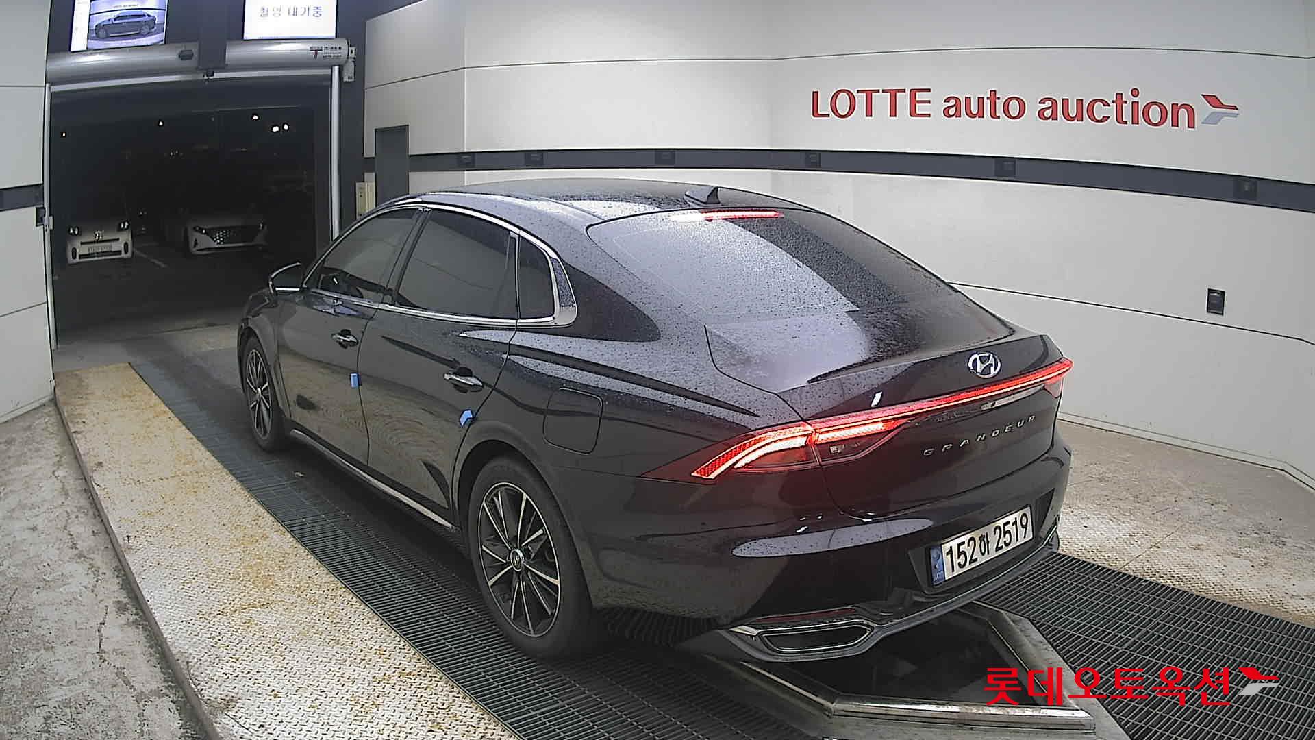 2022 - hyundai grandeur