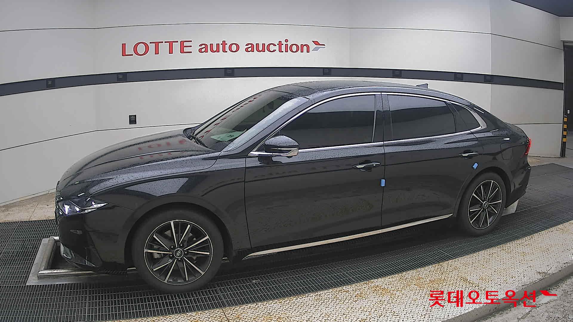 2022 - hyundai grandeur
