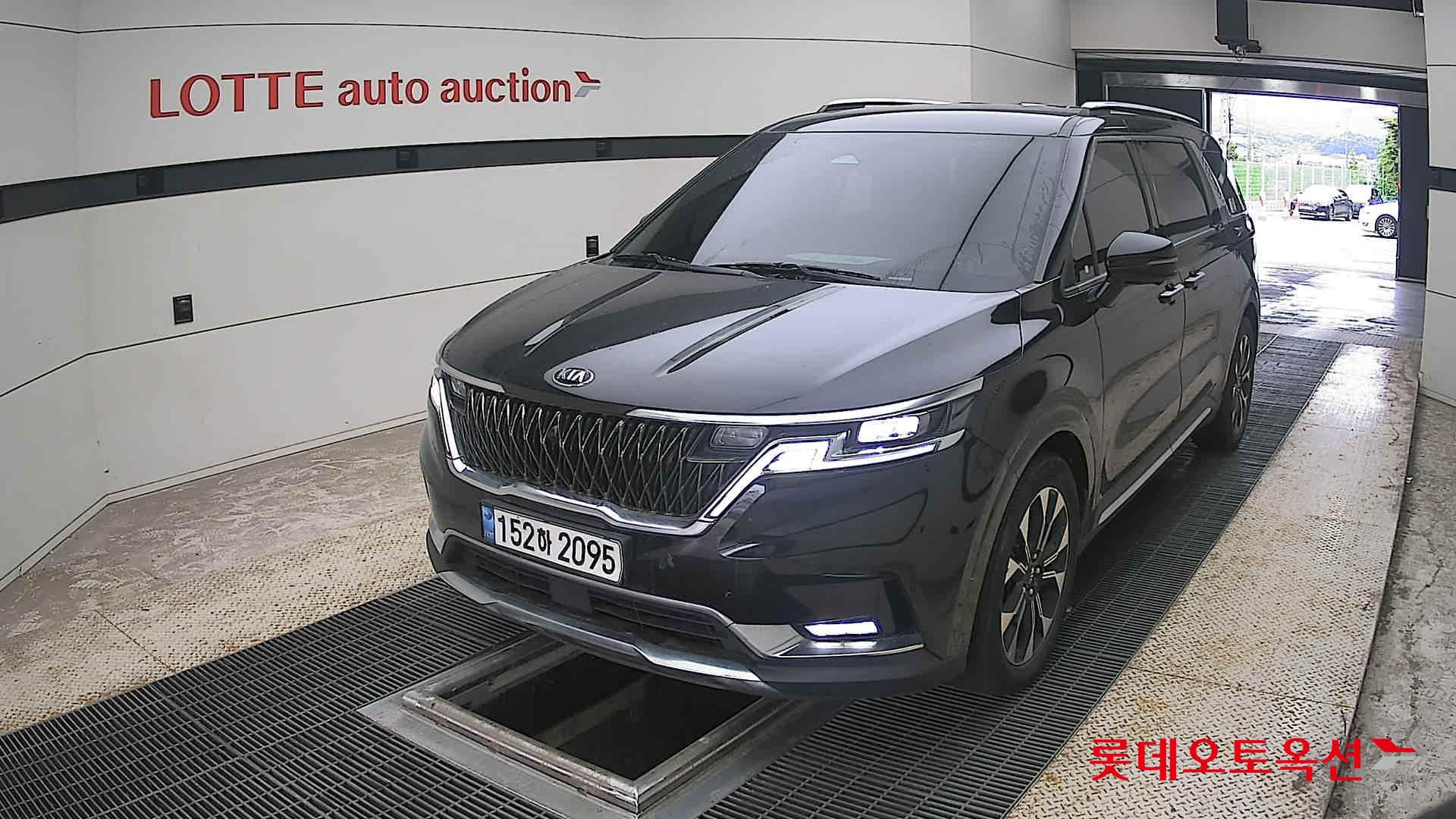 2021 - kia carnival