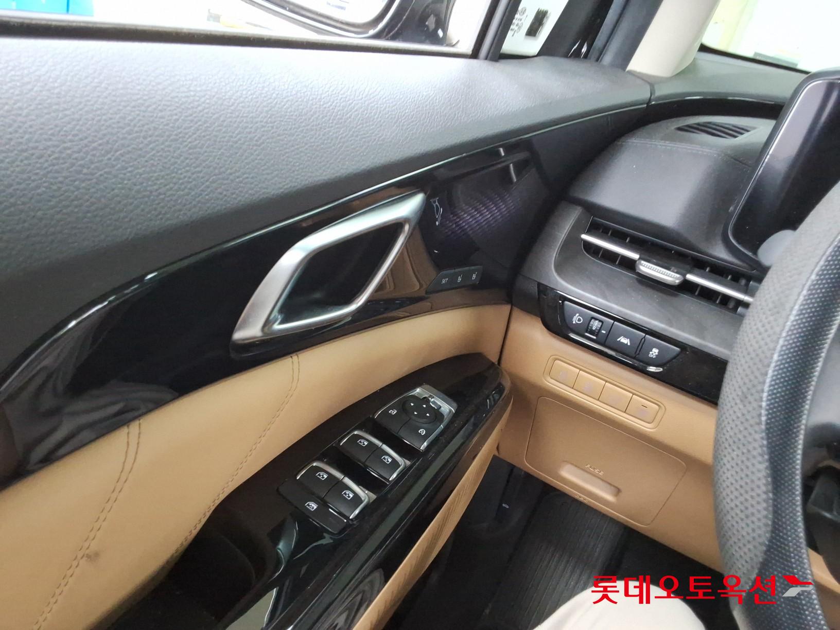 2021 - kia carnival